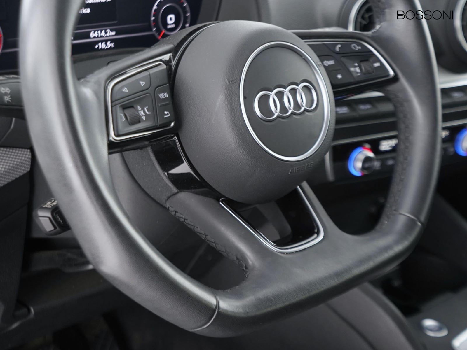26 - Audi Q2 30 2.0 tdi admired advanced s tronic