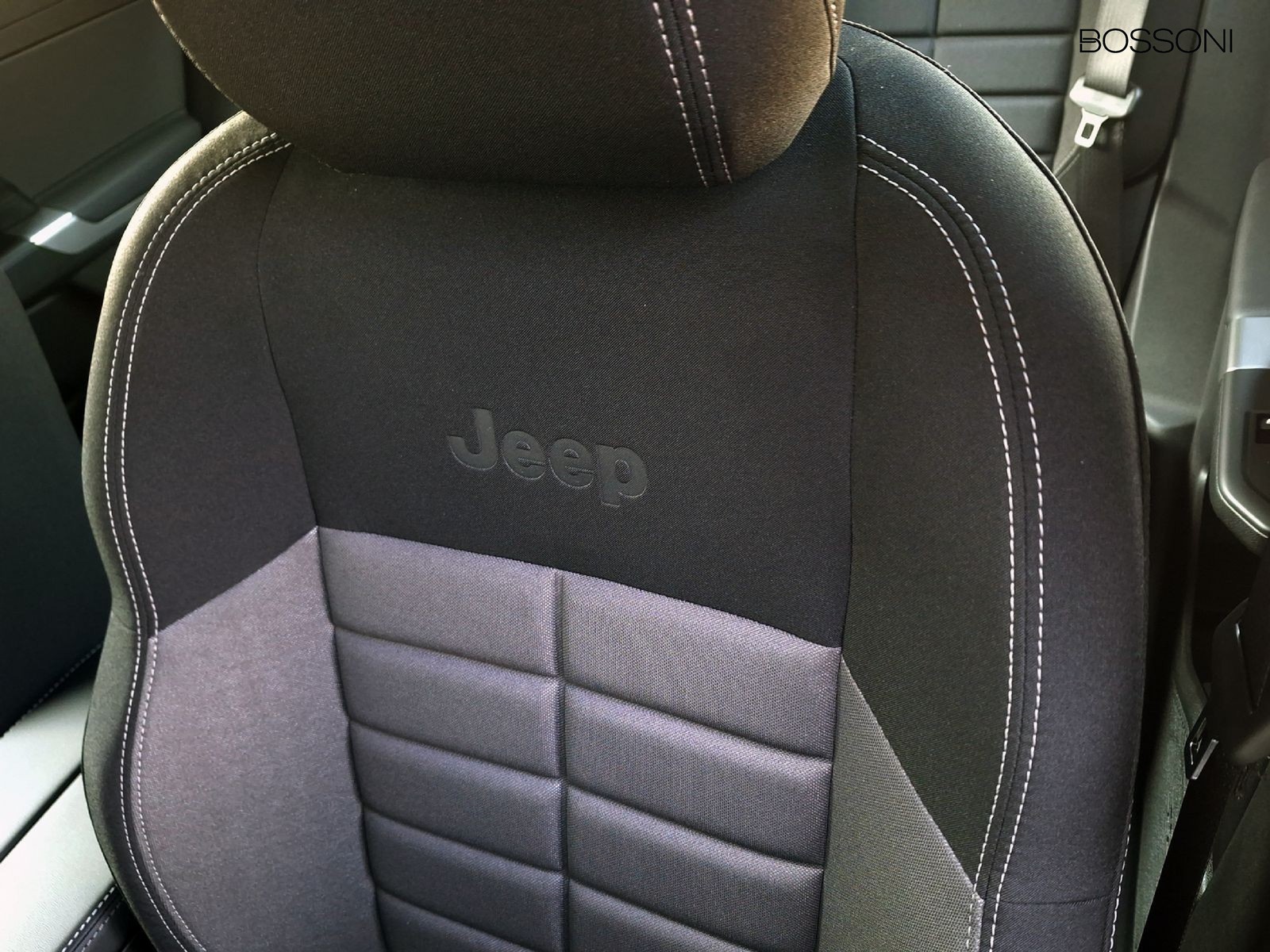 21 - Jeep Compass 1.2 turbo e-hybrid mhev 145cv altitude fwd edct6