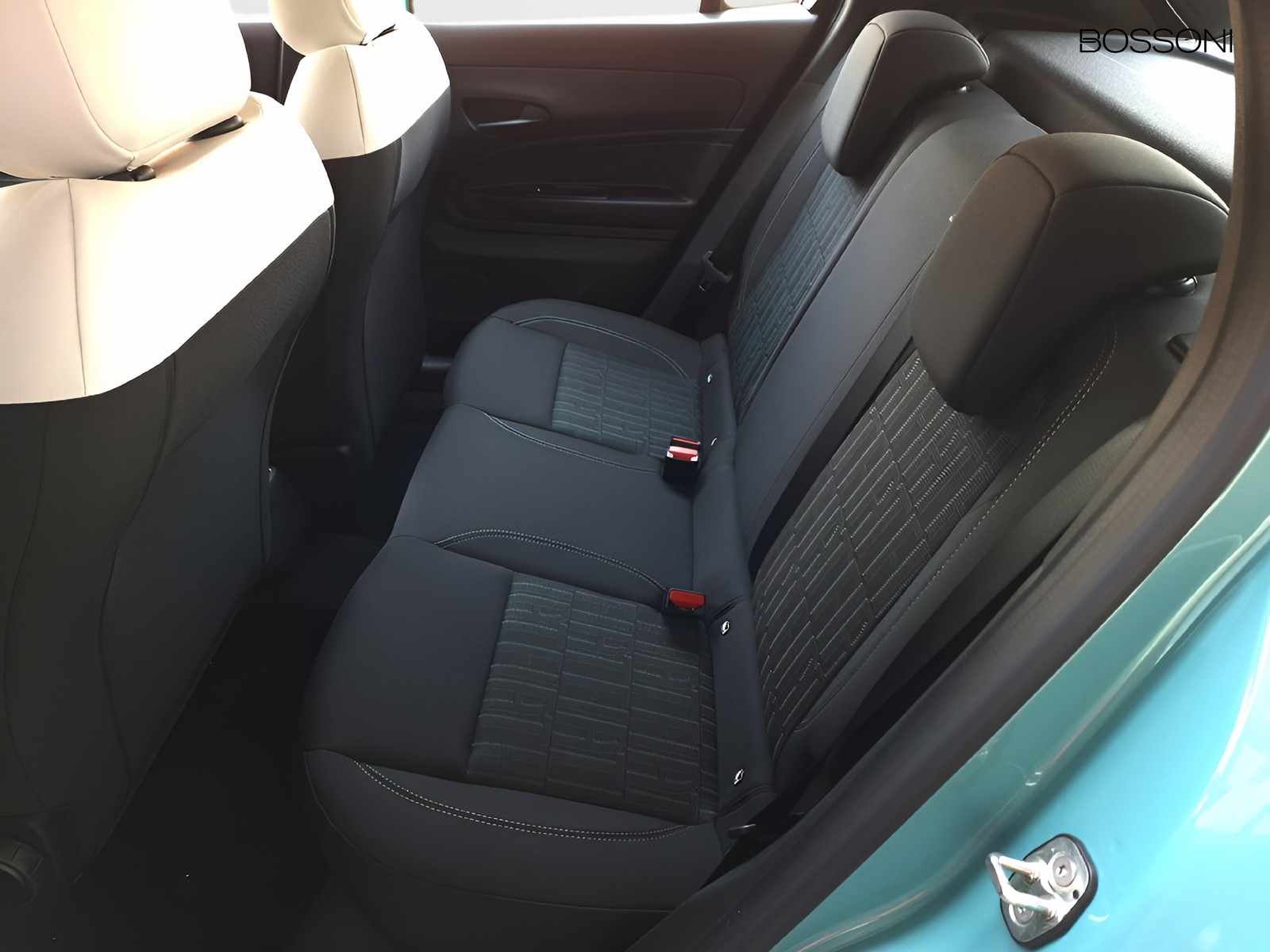 12 - Fiat 600 1.2 hybrid 110cv pop edct