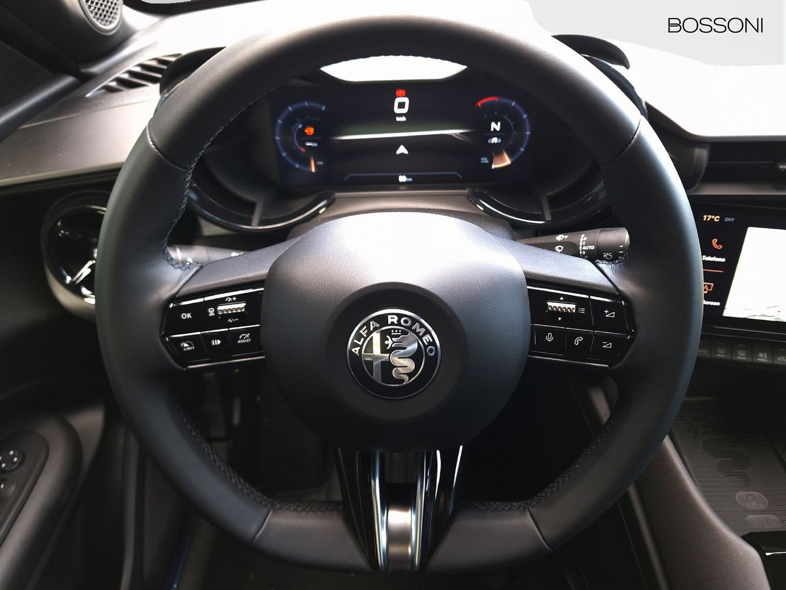 9 - Alfa Romeo Junior 1.2 hybrid 145cv ibrida ti edct6