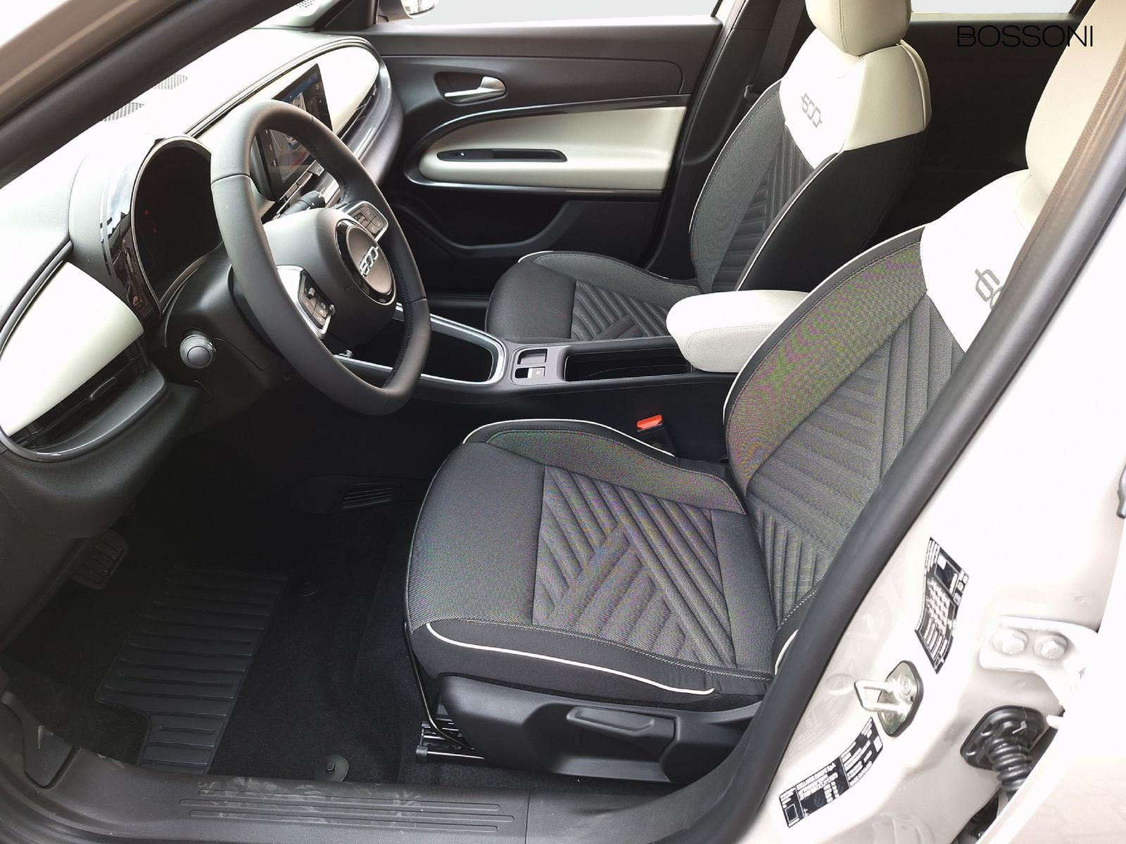 11 - Fiat 600 1.2 hybrid 110cv la prima edct