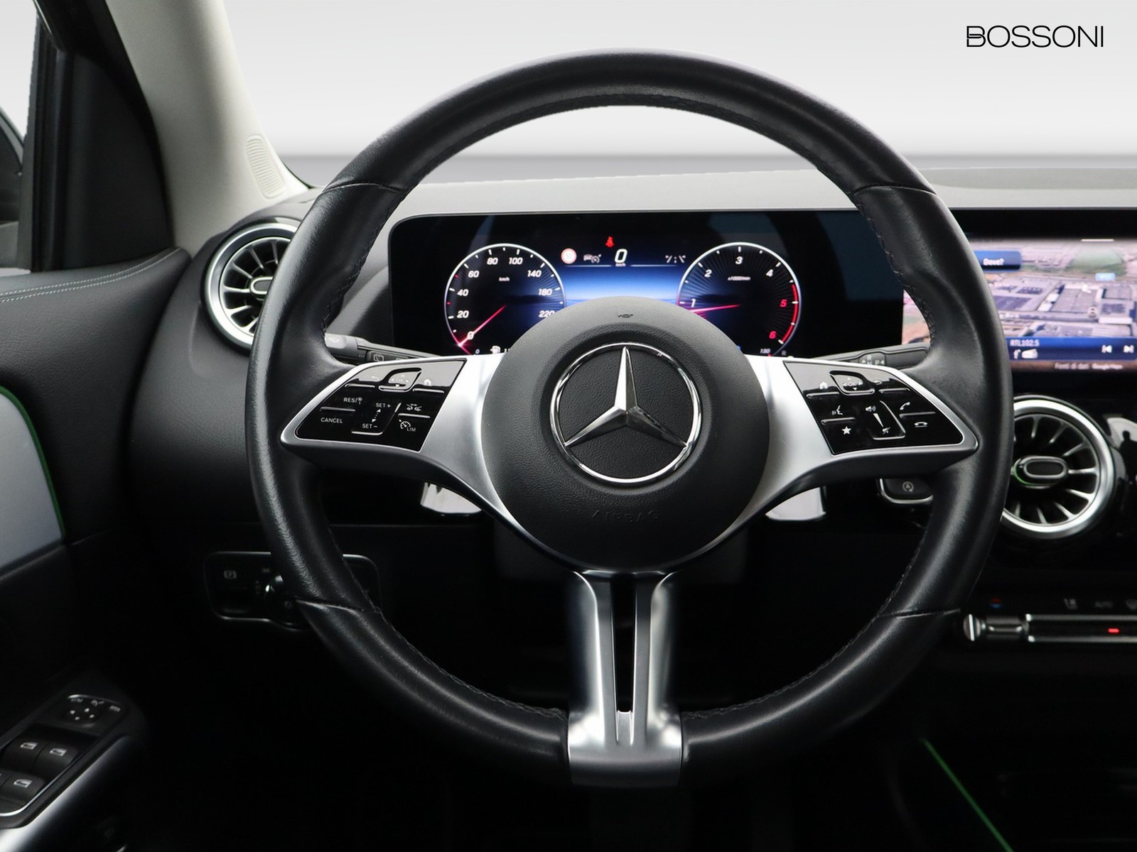 17 - Mercedes GLA 200 d progressive advanced plus 8g-dct
