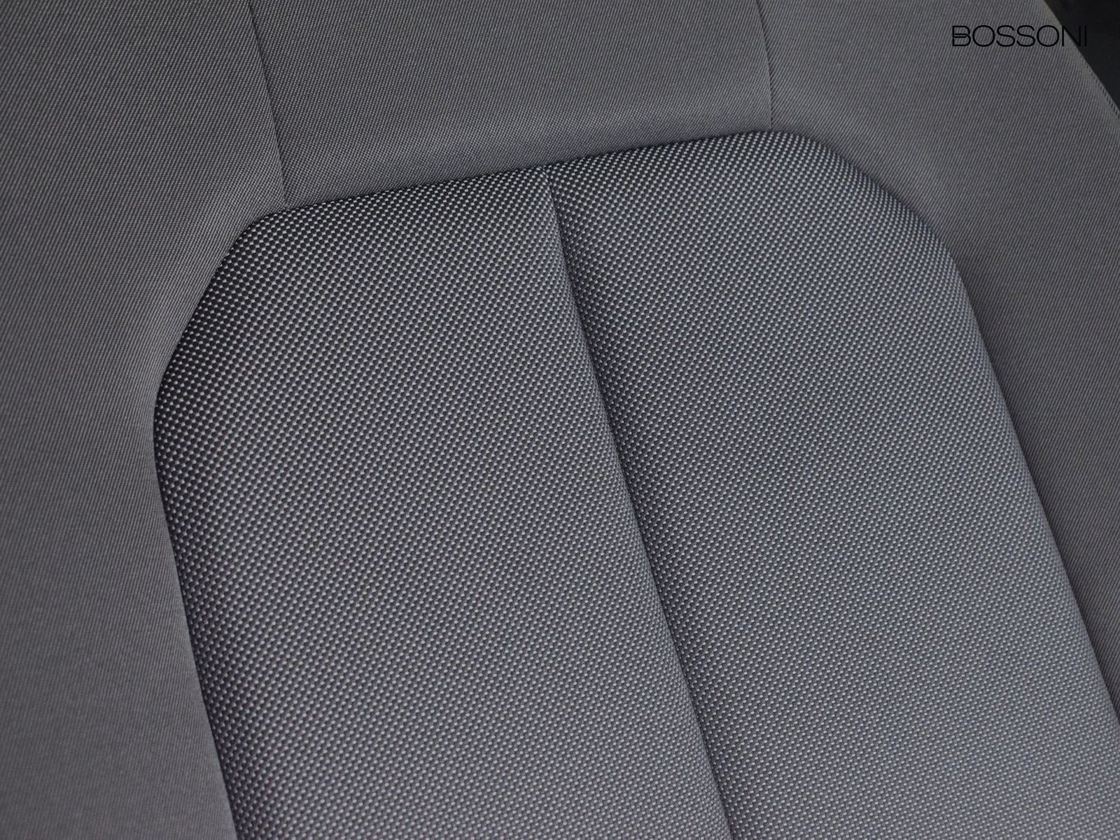 20 - Audi Q3 35 2.0 tdi business advanced s tronic