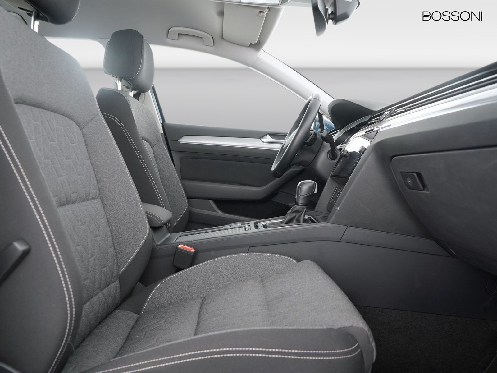 8 - Volkswagen Passat variant 2.0 tdi scr evo 150cv business dsg