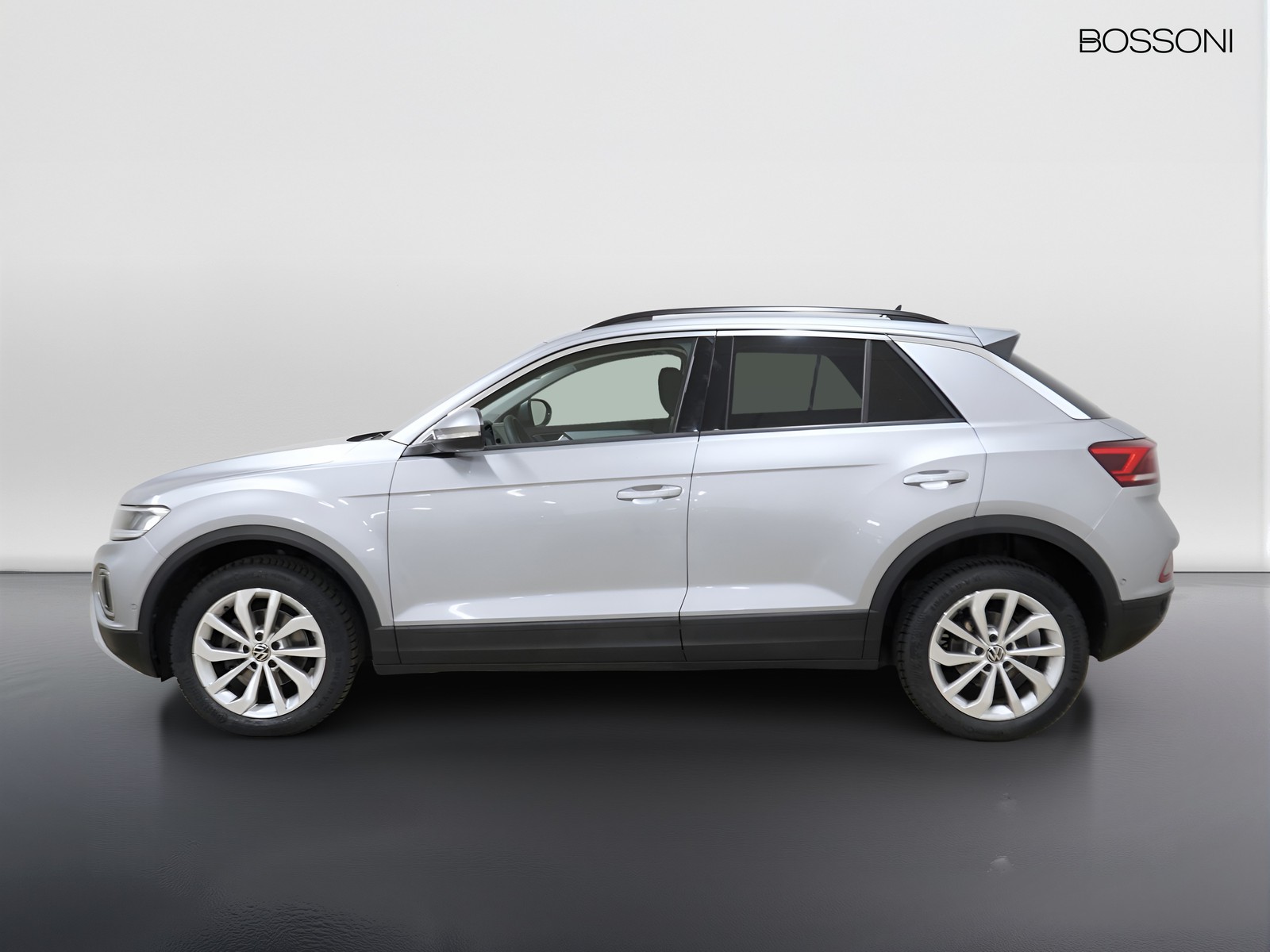 3 - Volkswagen T-Roc 2.0 tdi scr 115cv life