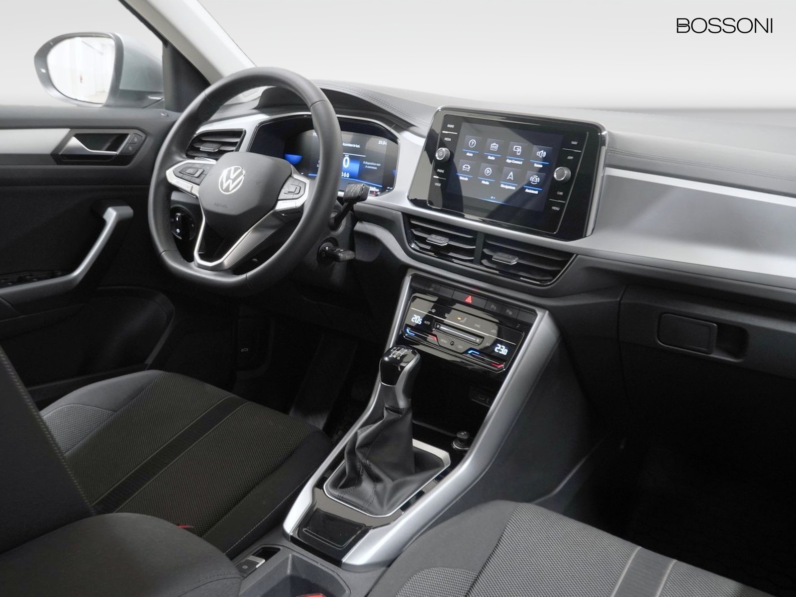 6 - Volkswagen T-Roc 2.0 tdi scr 115cv life
