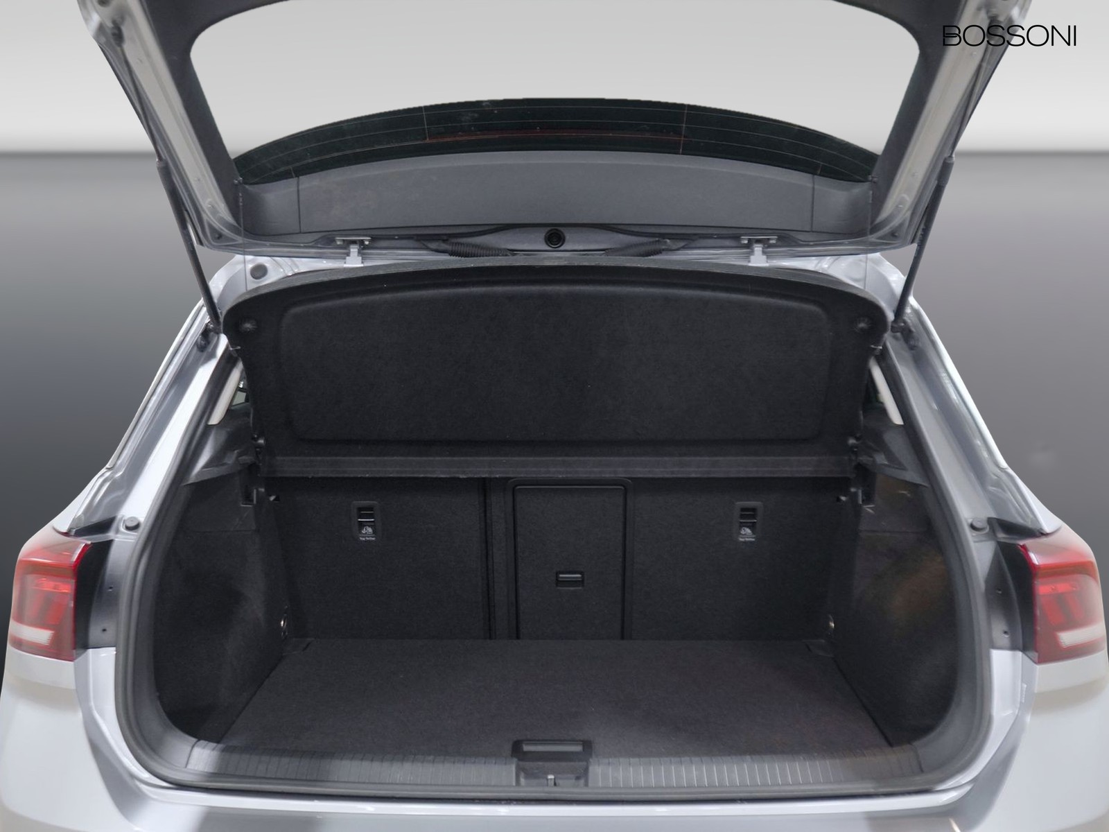 10 - Volkswagen T-Roc 2.0 tdi scr 115cv life