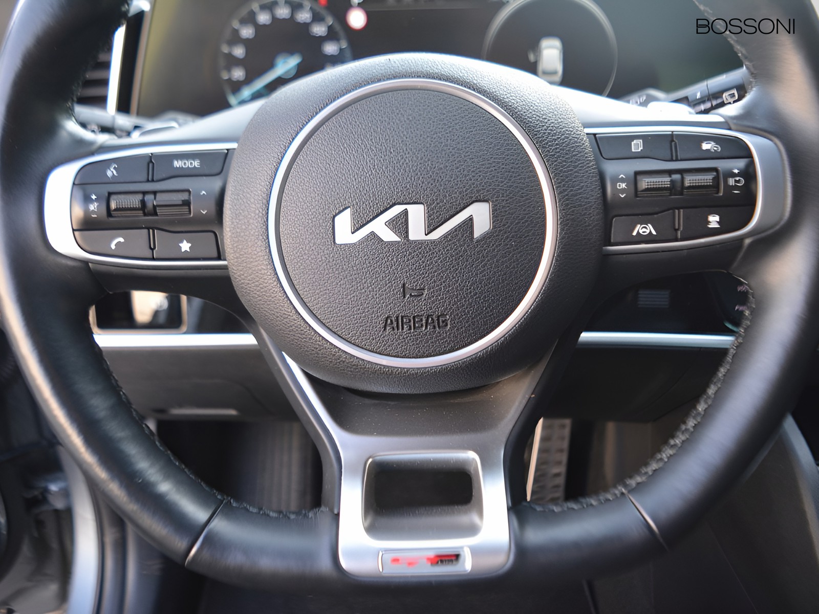 16 - Kia Sportage 1.6 crdi mhev gt-line dct