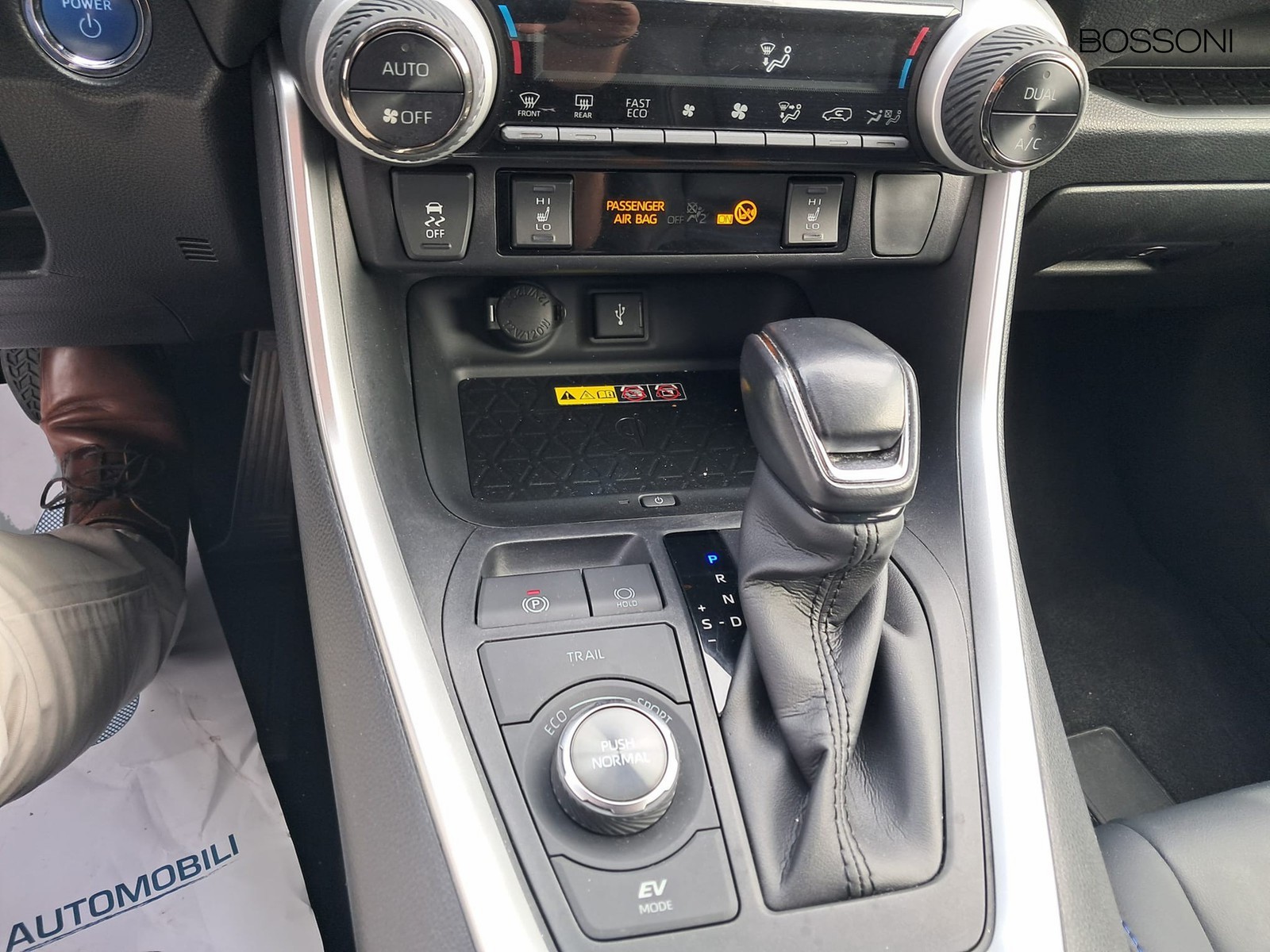 12 - Toyota Rav4 2.5 vvt-ie hybrid 222cv style awd-i e-cvt
