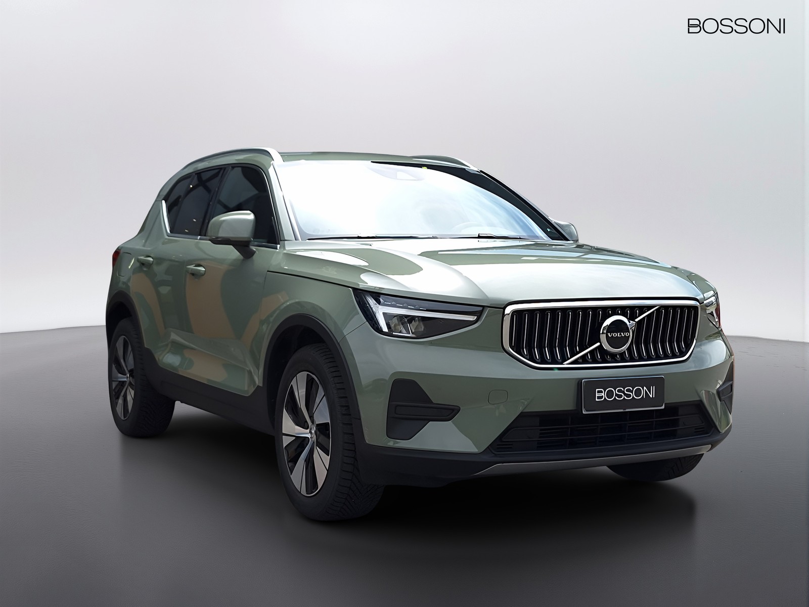 3 - Volvo XC40 1.5 t4 recharge plug-in-hybrid core automatico