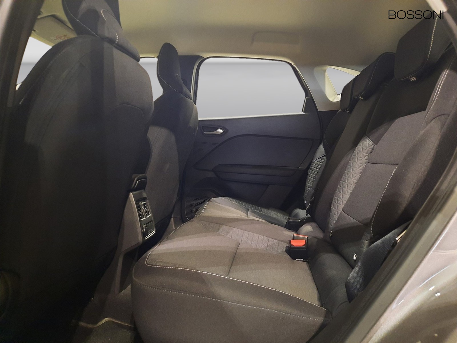 10 - Renault Captur 1.6 e-tech hybrid zen auto 145cv