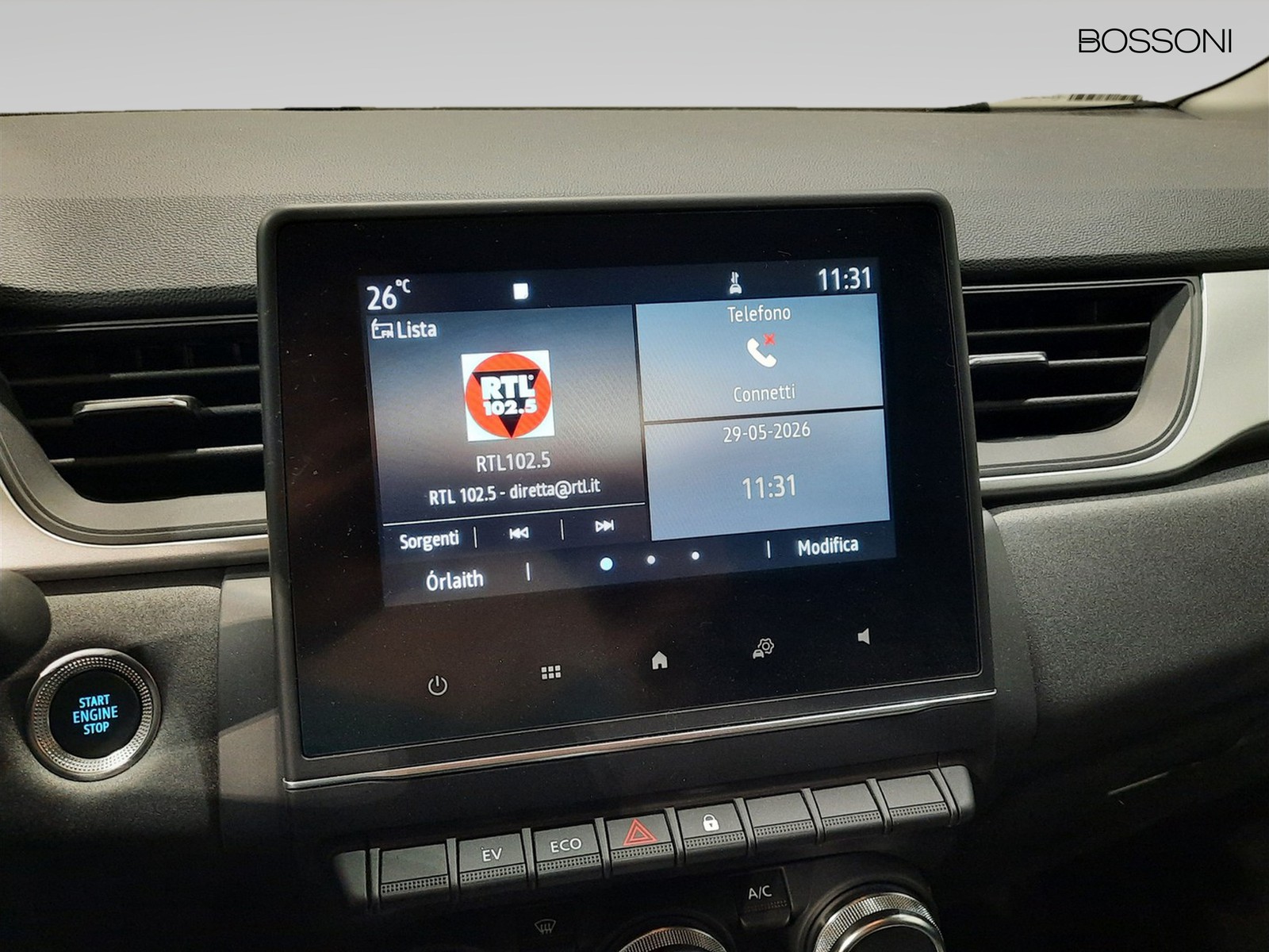11 - Renault Captur 1.6 e-tech hybrid zen auto 145cv