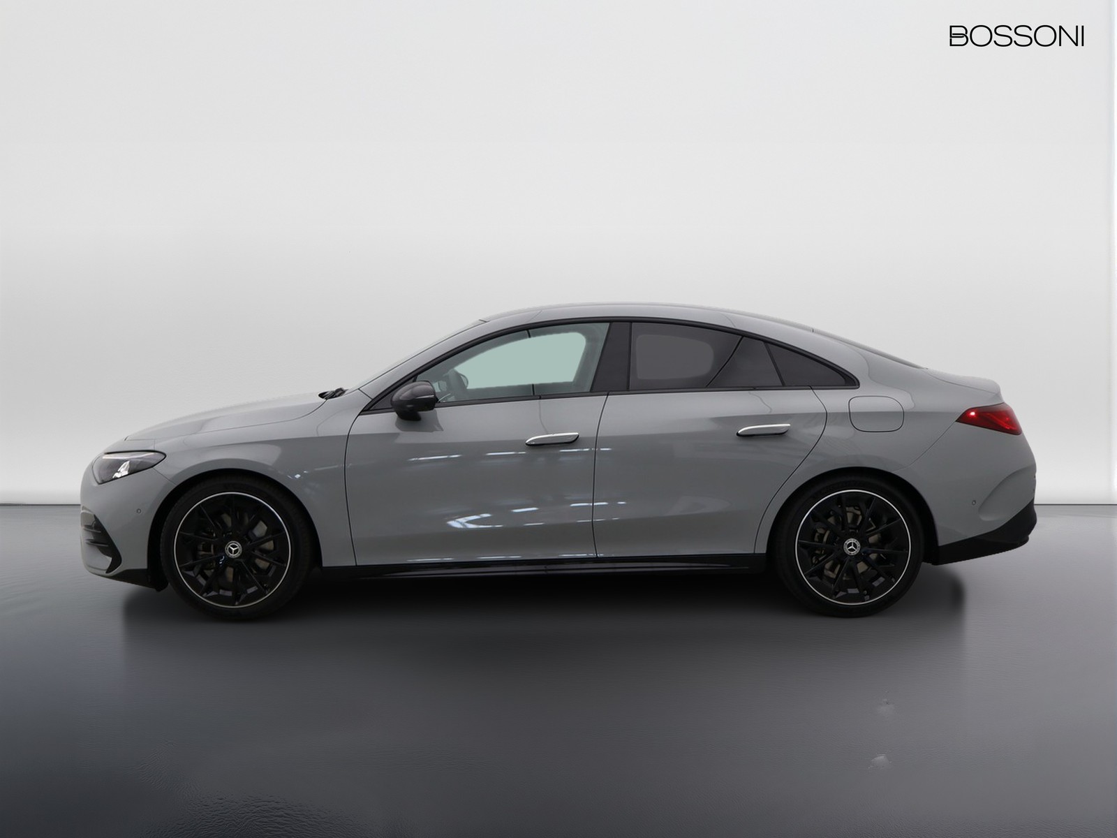 3 - Mercedes CLA 220 premium 4matic auto