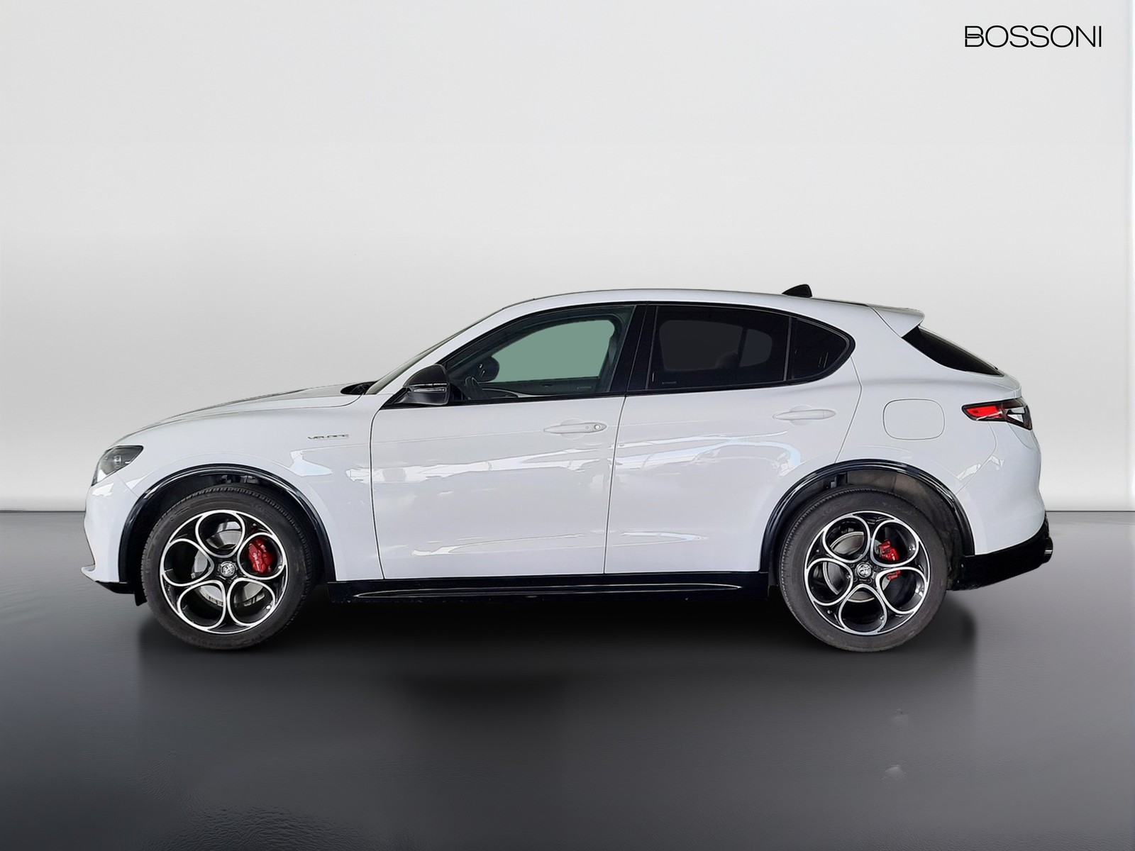 3 - Alfa Romeo Stelvio 2.2 turbo 210cv veloce q4 at8