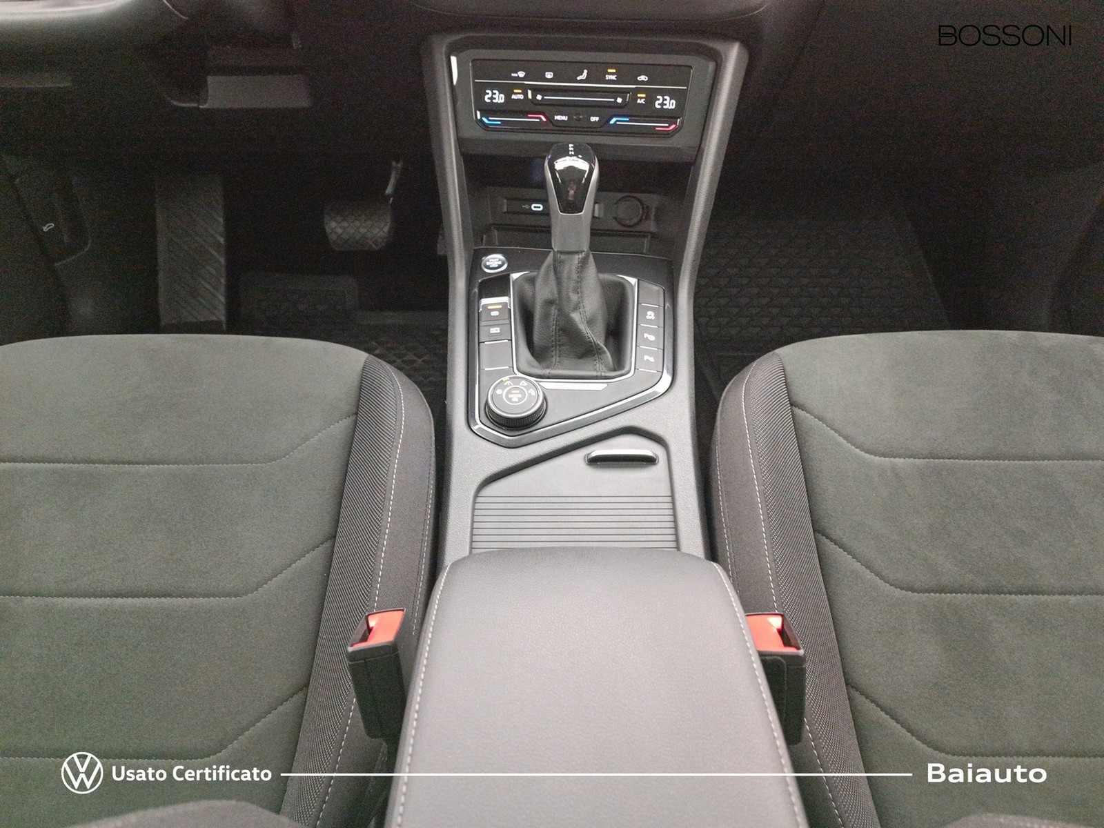 14 - Volkswagen Tiguan 2.0 tdi scr 150cv elegance 4motion dsg