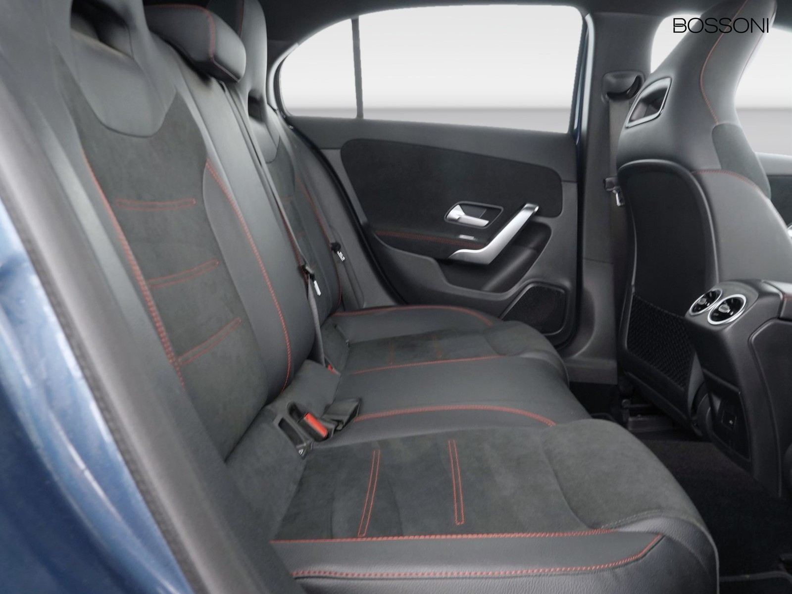 9 - Mercedes Classe A 250 premium 7g-dct