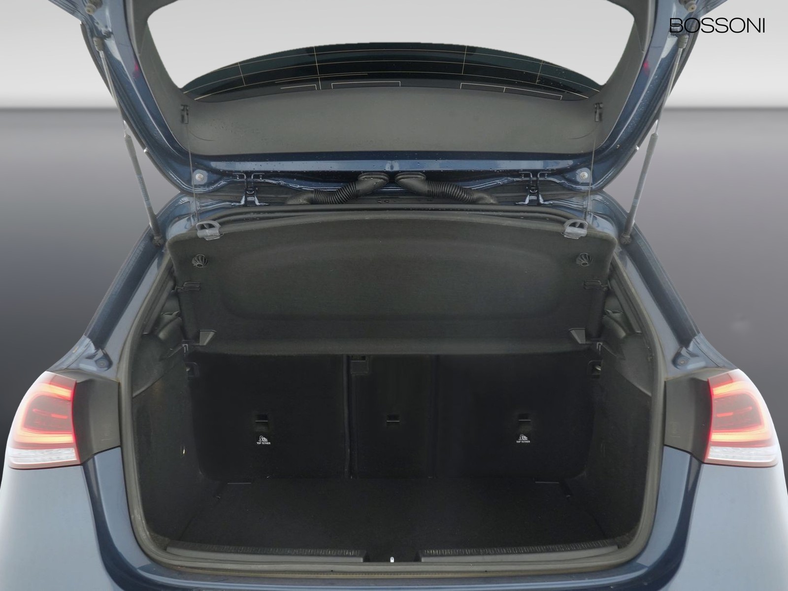 10 - Mercedes Classe A 250 premium 7g-dct
