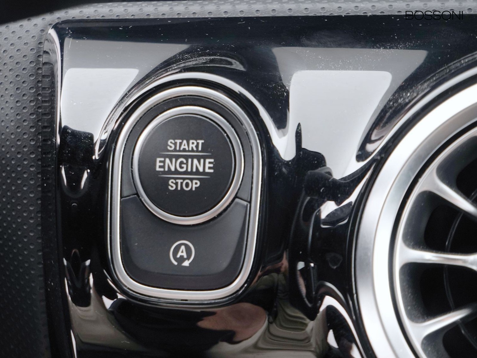 28 - Mercedes Classe A 250 premium 7g-dct
