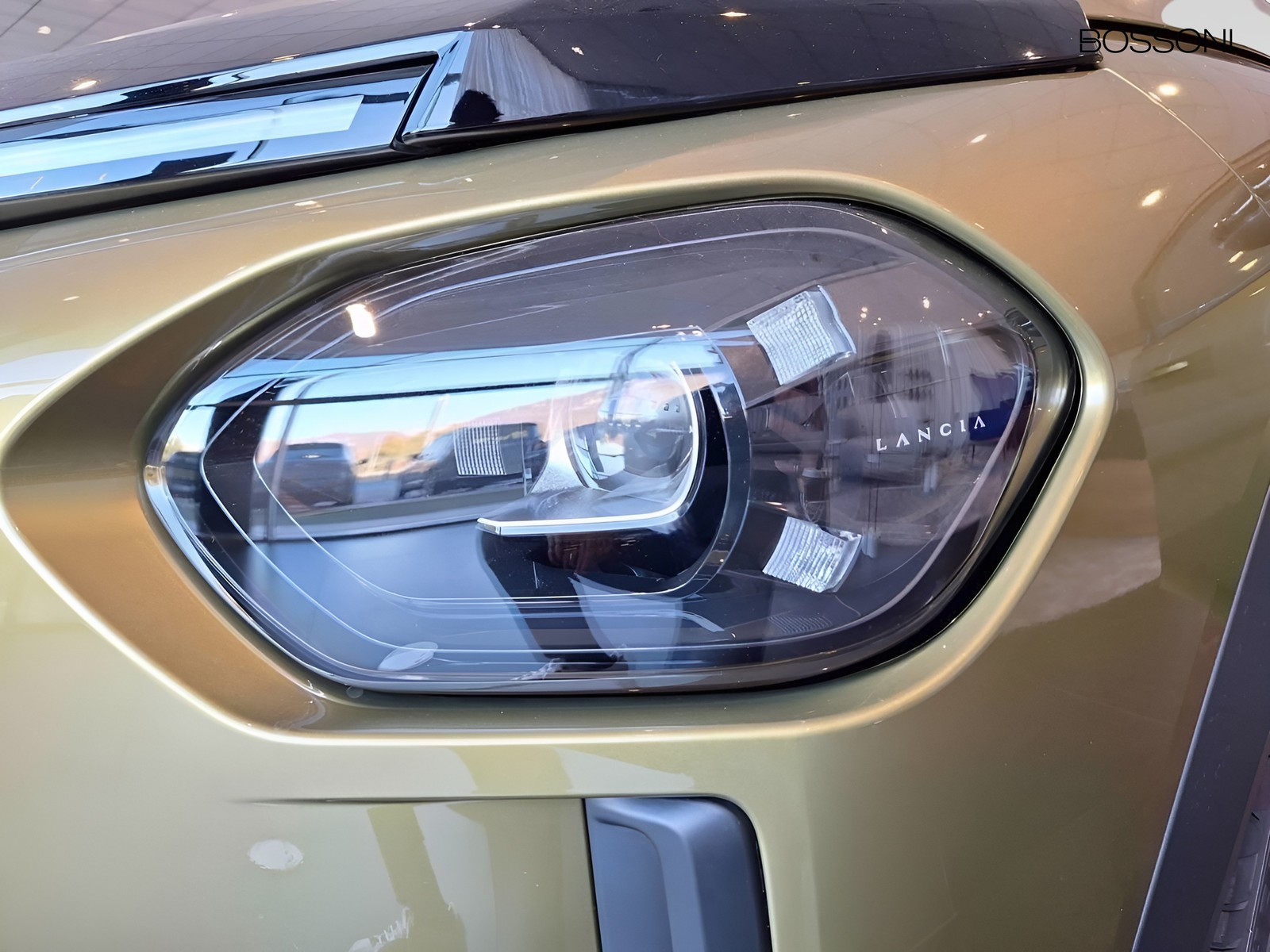17 - Lancia Ypsilon 1.2 mhev 110cv e-dct