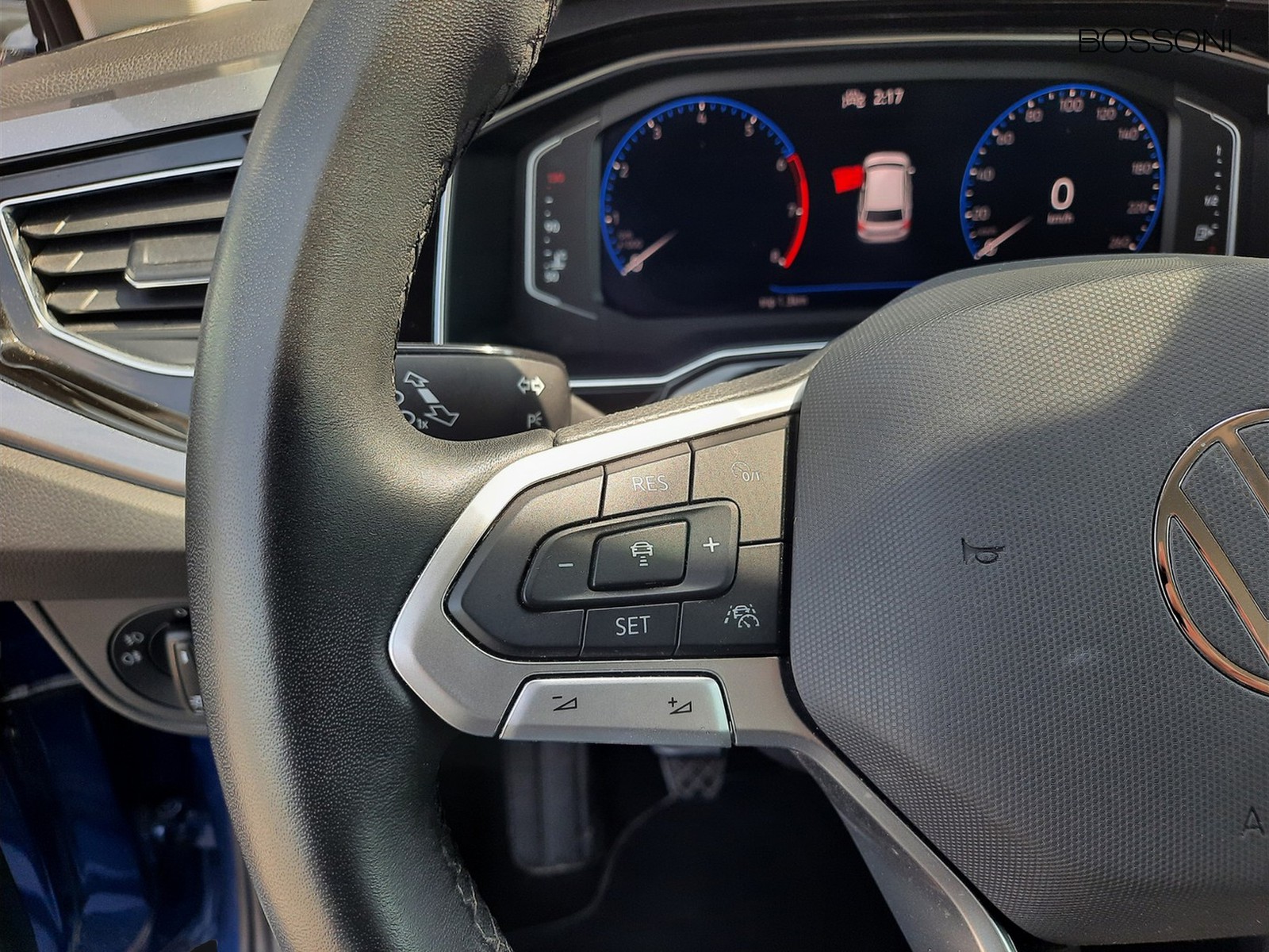 17 - Volkswagen Polo 1.0 tsi 95cv style