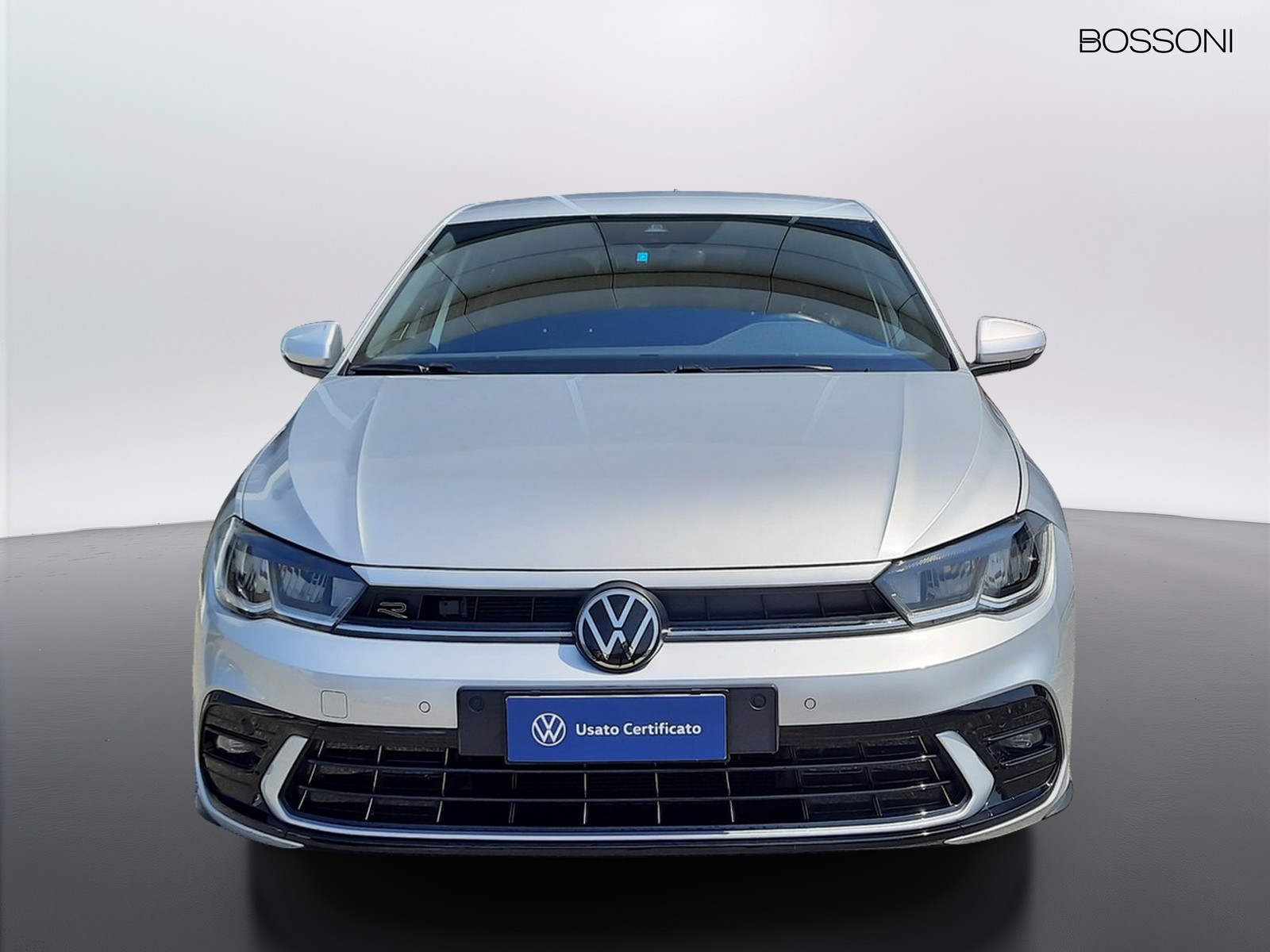 2 - Volkswagen Polo 1.0 tsi 95cv r line