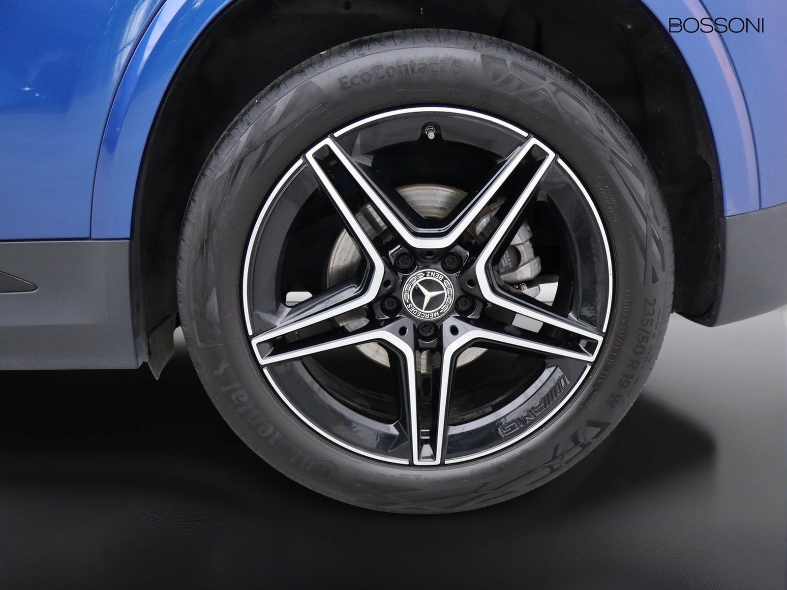 4 - Mercedes GLA 200 d amg line premium 8g-dct