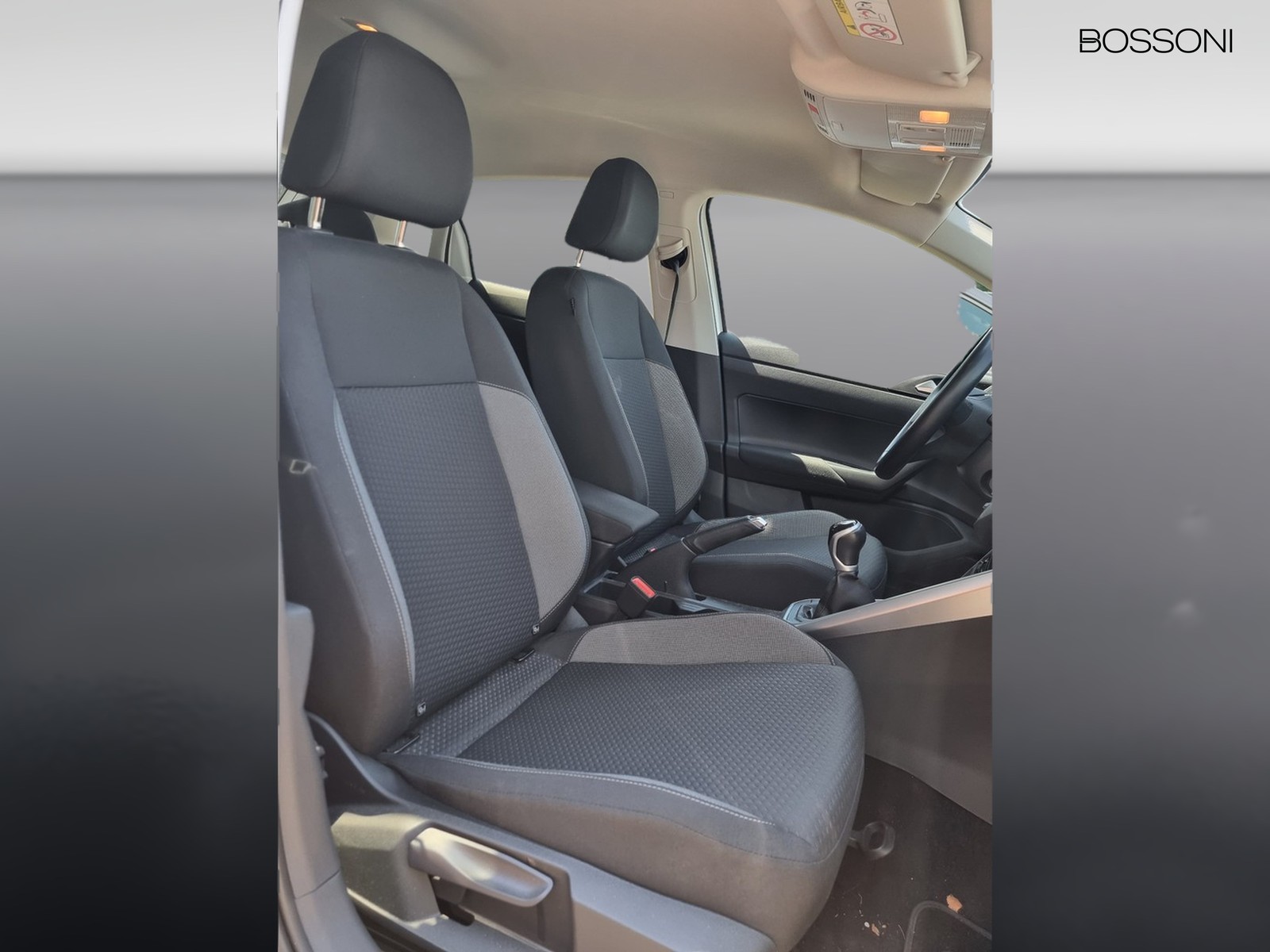 11 - Volkswagen Polo 1.0 tsi 95cv life