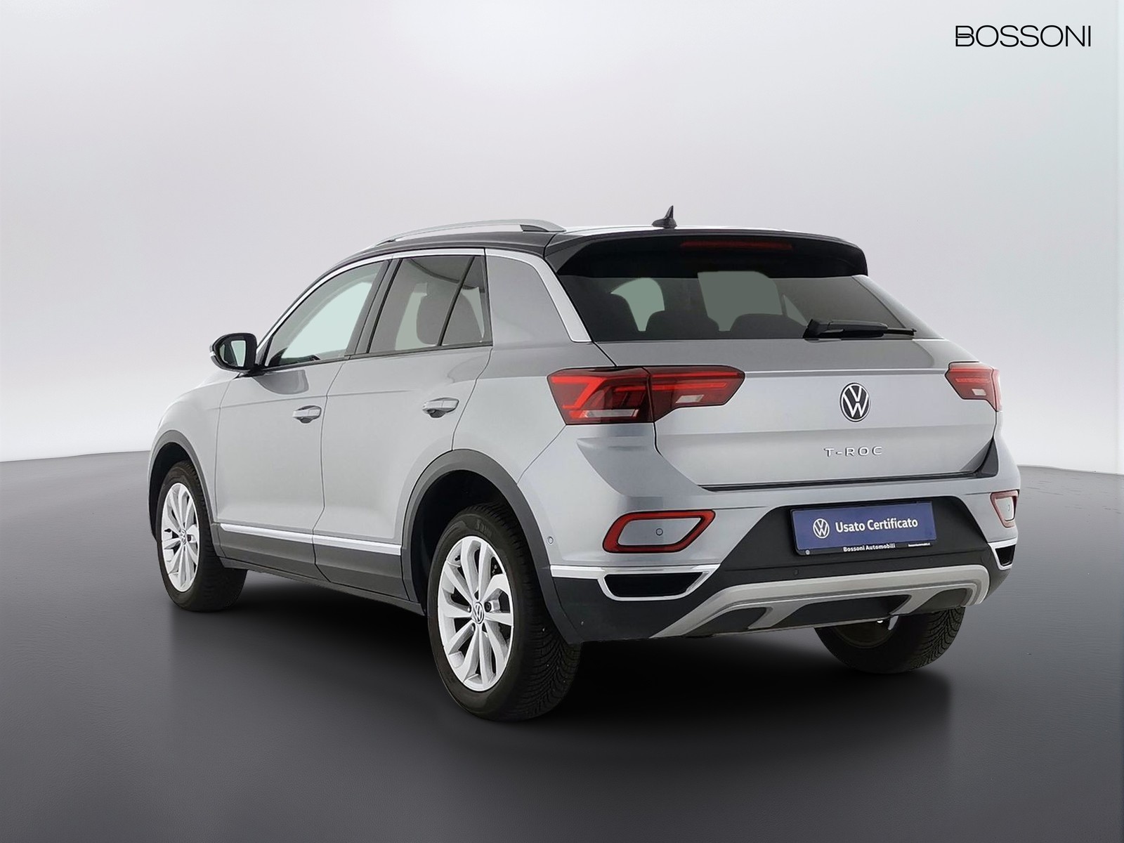 4 - Volkswagen T-Roc 1.0 tsi 110cv style