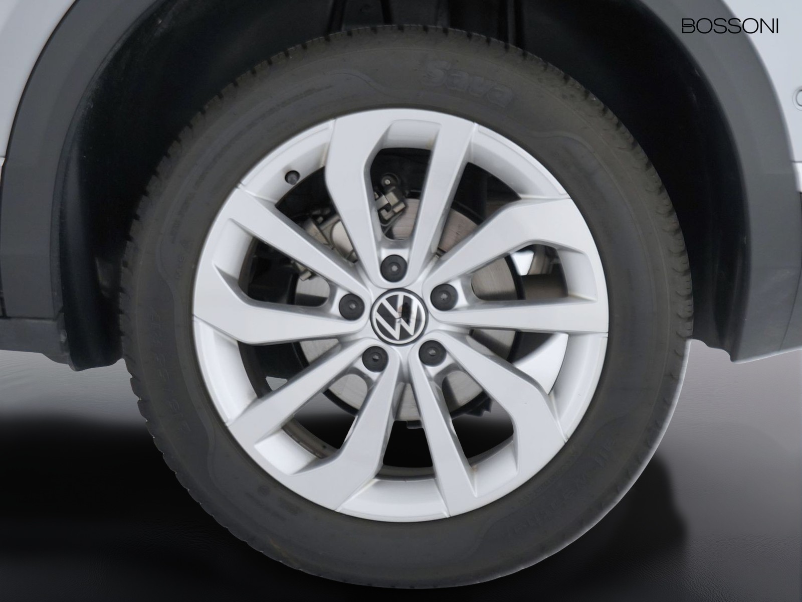 12 - Volkswagen T-Roc 1.0 tsi 110cv style