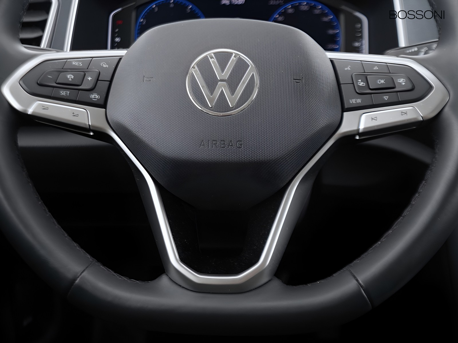 15 - Volkswagen T-Roc 1.0 tsi 110cv style