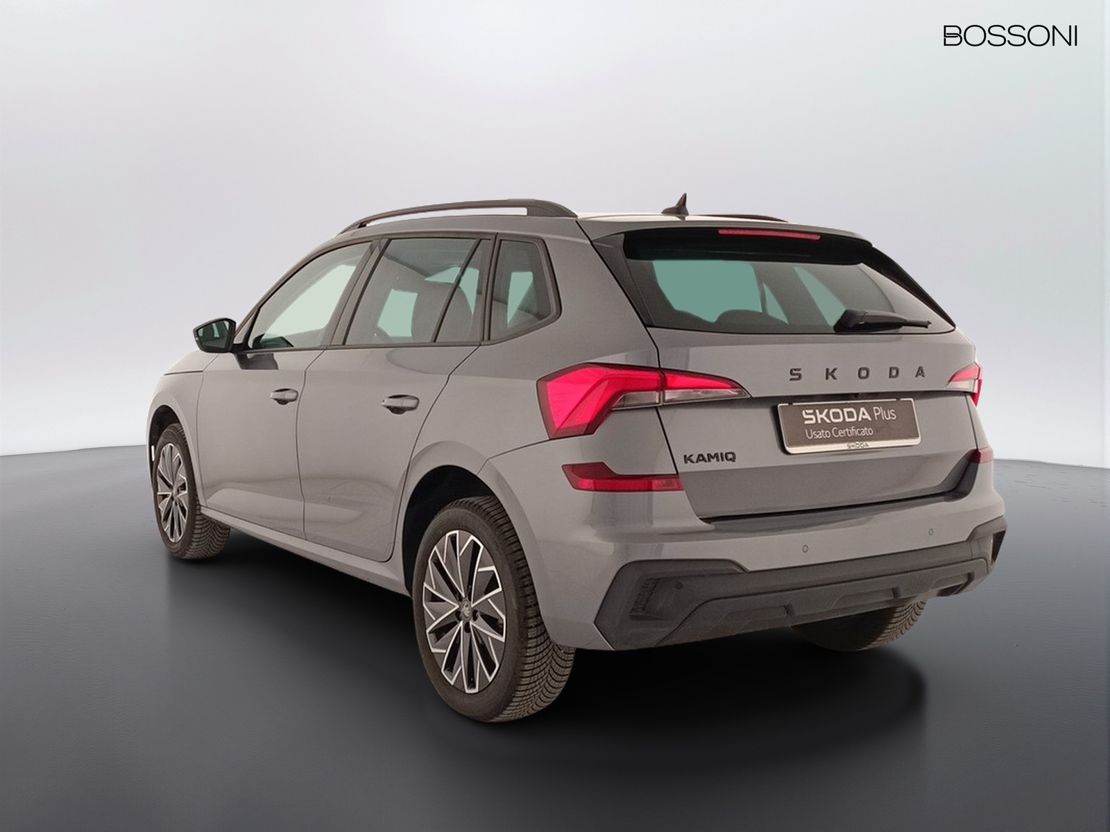 4 - Skoda Kamiq 1.0 tsi 115cv black dots dsg