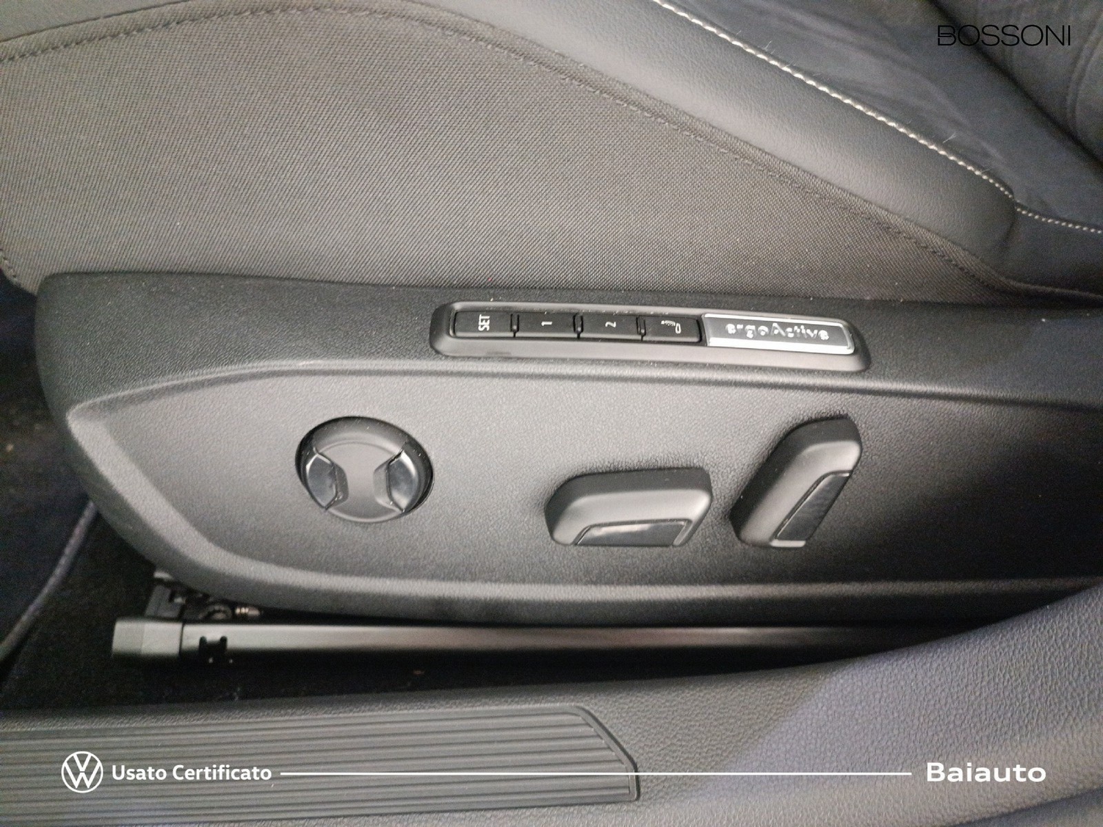 23 - Volkswagen Golf 2.0 tdi scr 150cv style dsg