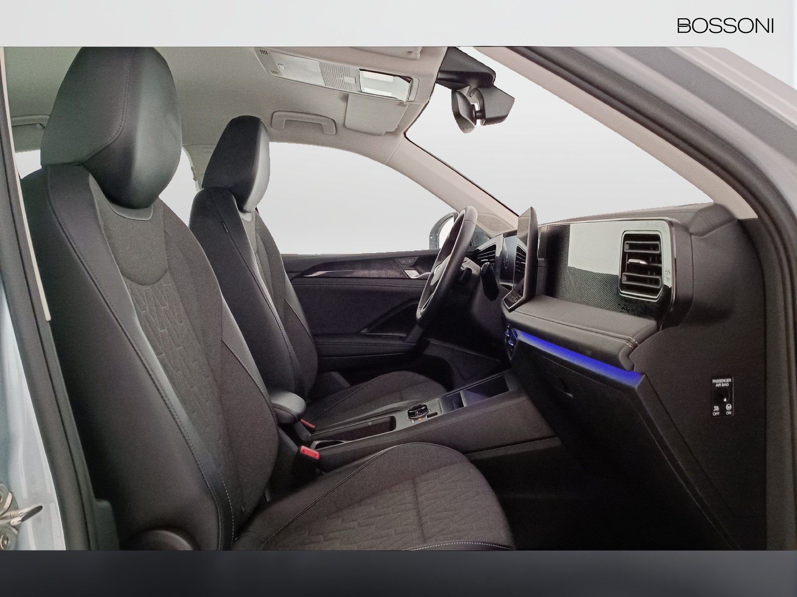 8 - Volkswagen Tiguan 2.0 tdi scr 150cv life dsg