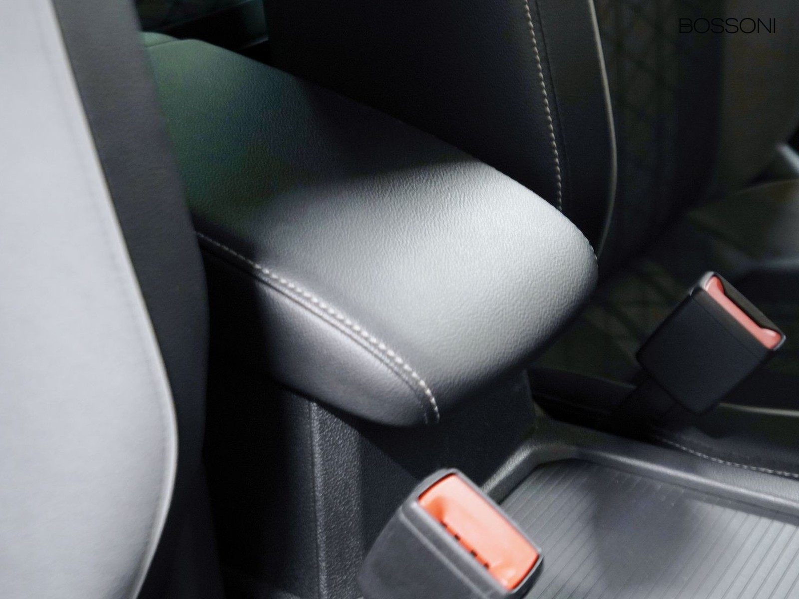 18 - Volkswagen Tiguan 1.5 tsi act 150cv r-line dsg