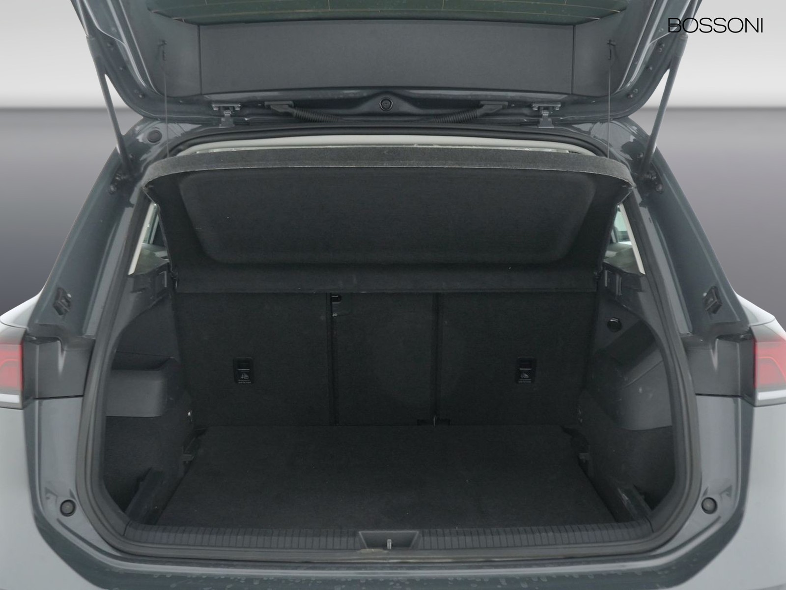 10 - Volkswagen Tiguan 2.0 tdi scr 150cv life dsg
