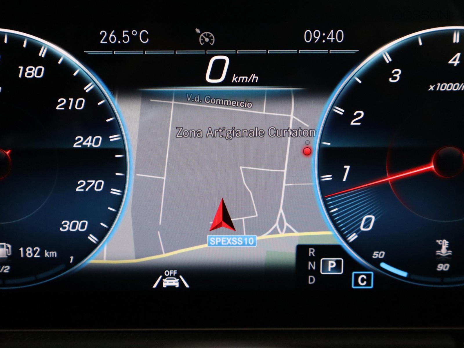 16 - Mercedes GLA 250 premium 4matic 8g-dct