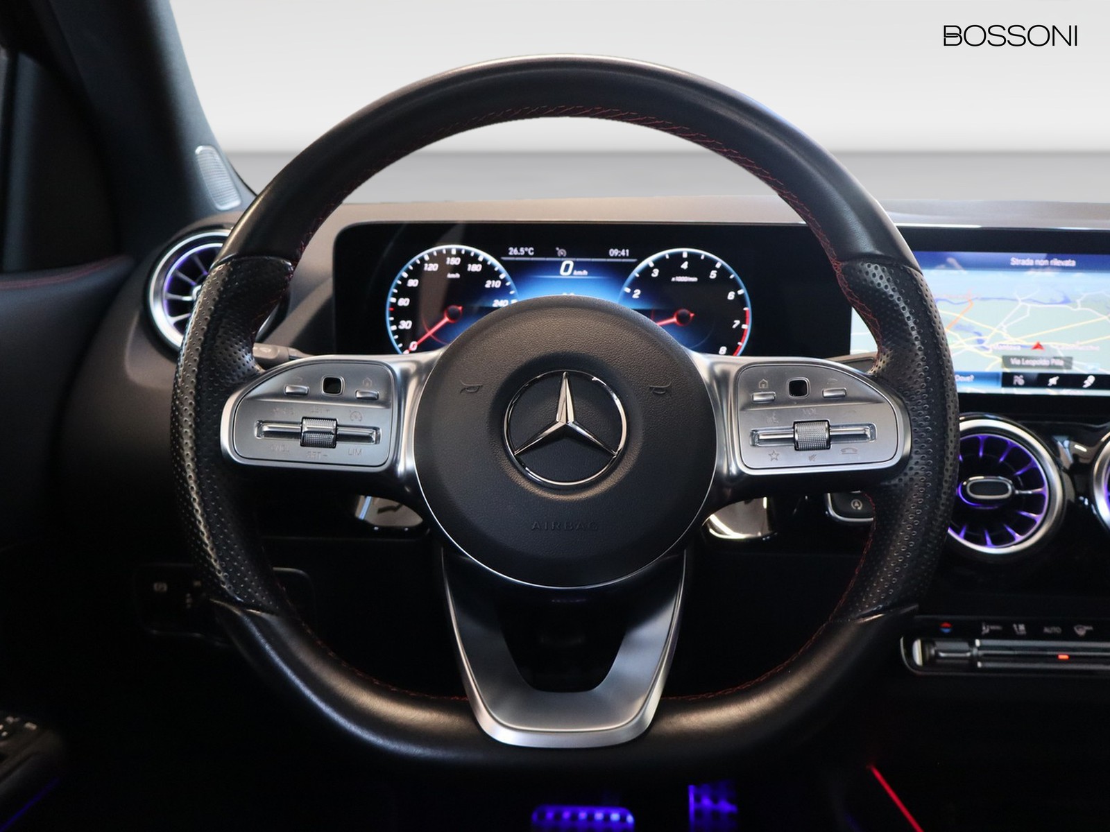 17 - Mercedes GLA 250 premium 4matic 8g-dct