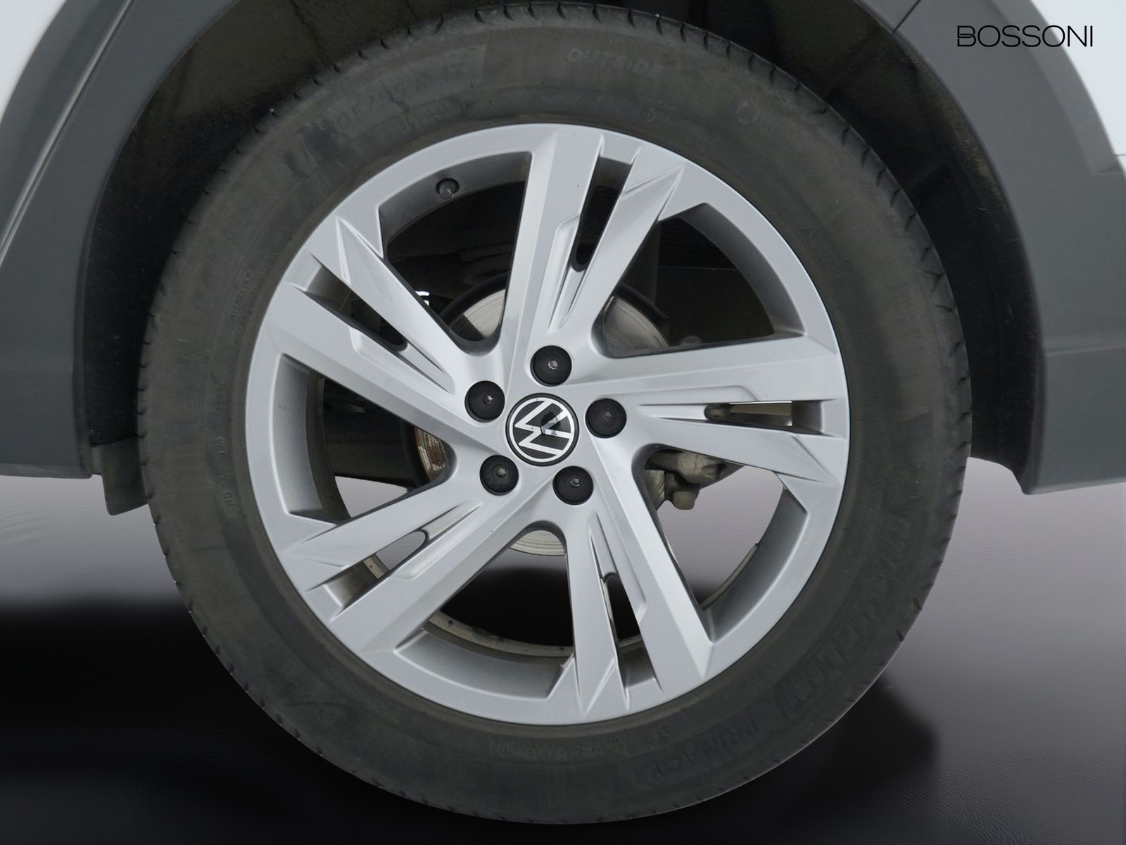 12 - Volkswagen Taigo 1.5 tsi act 150cv r-line dsg