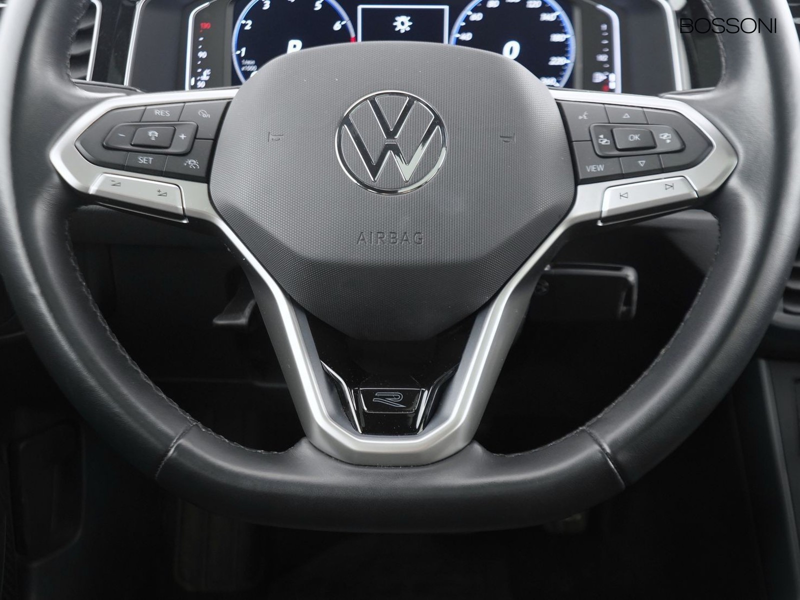 15 - Volkswagen Taigo 1.5 tsi act 150cv r-line dsg