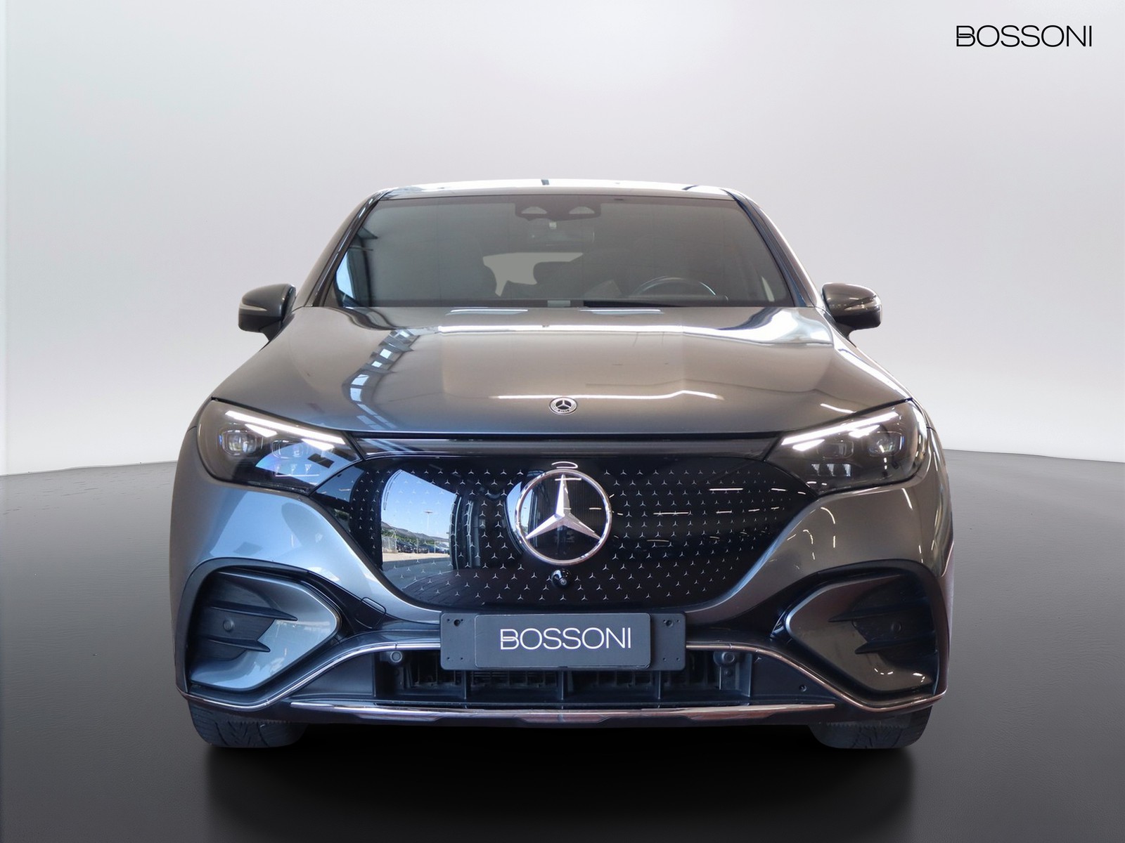 2 - Mercedes EQE 350 premium plus 4matic