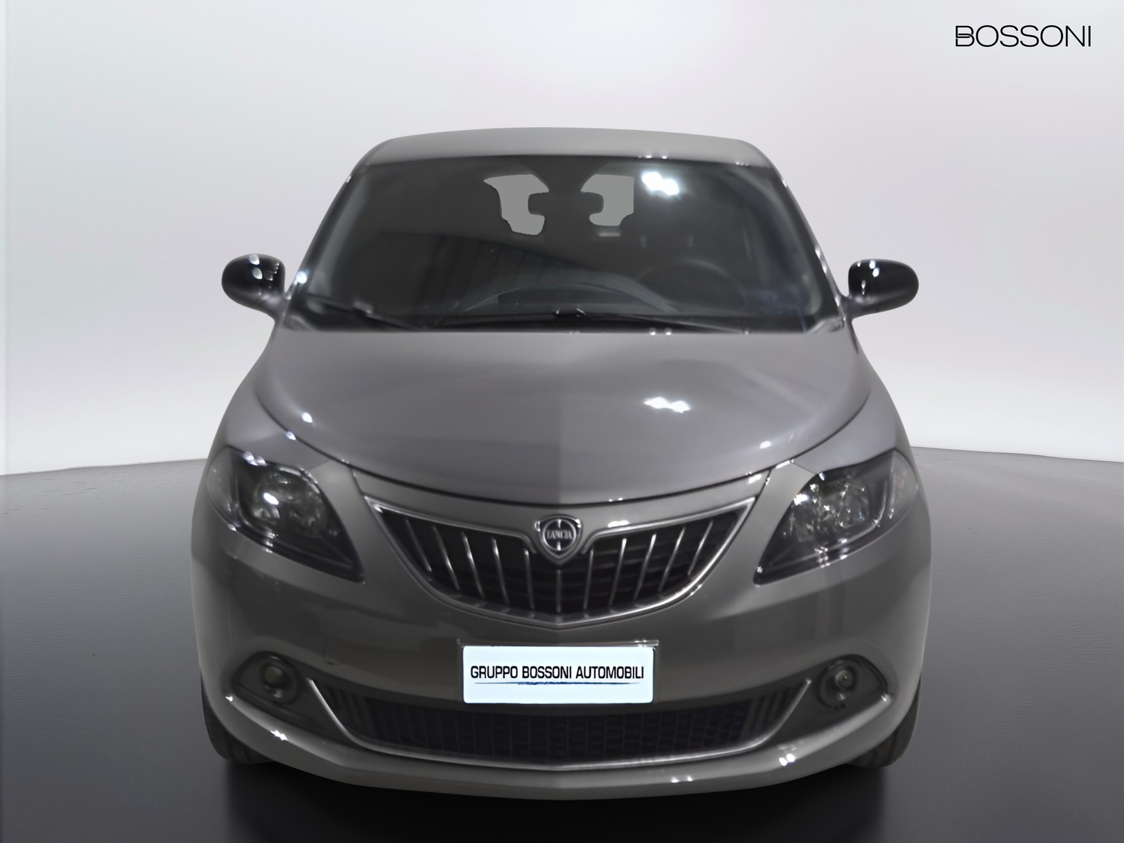 2 - Lancia Ypsilon 1.0 firefly hybrid 70cv platino s&s