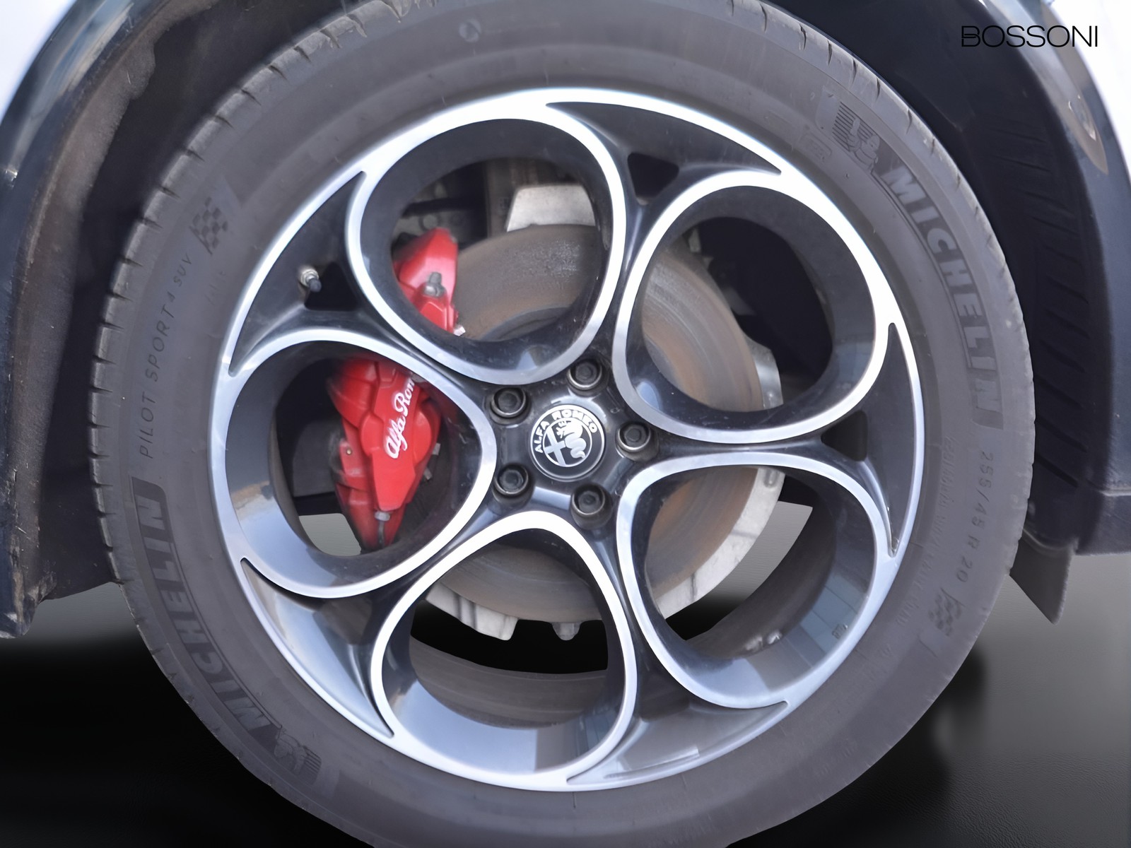 15 - Alfa Romeo Stelvio 2.2 turbo 210cv veloce q4 at8