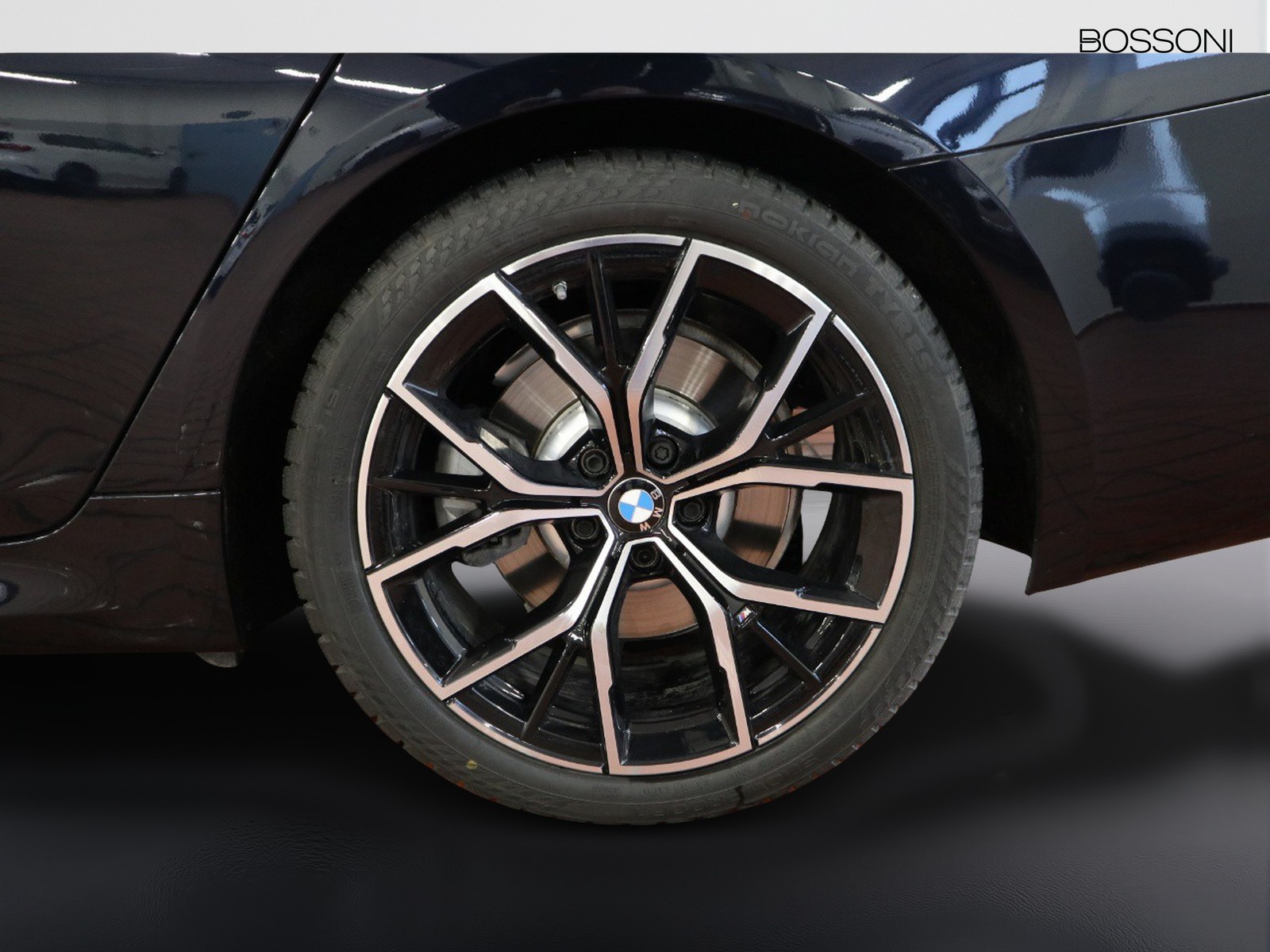 4 - BMW Serie 5 touring 520d mild hybrid 48v xdrive msport steptronic