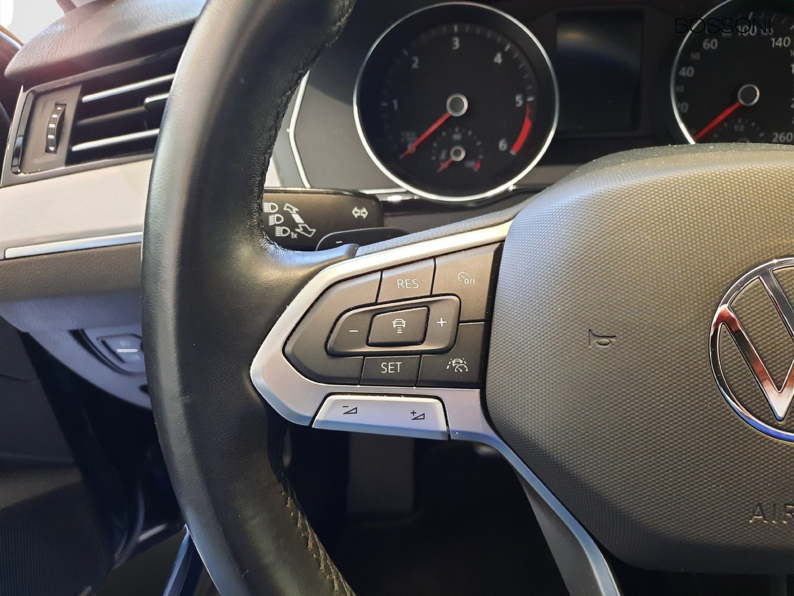 15 - Volkswagen Passat variant 2.0 tdi scr evo 150cv business dsg