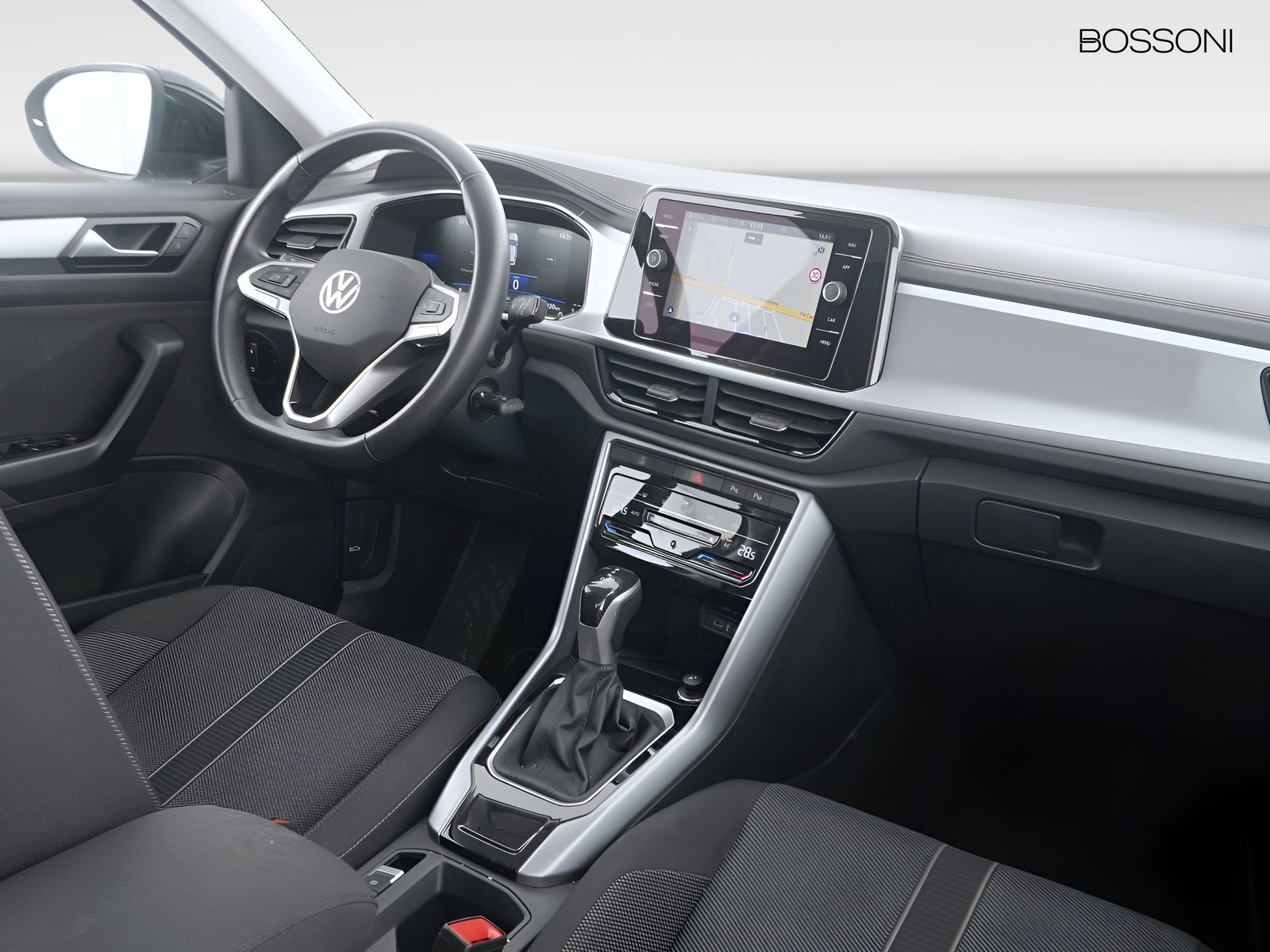 6 - Volkswagen T-Roc 2.0 tdi scr 150cv life dsg