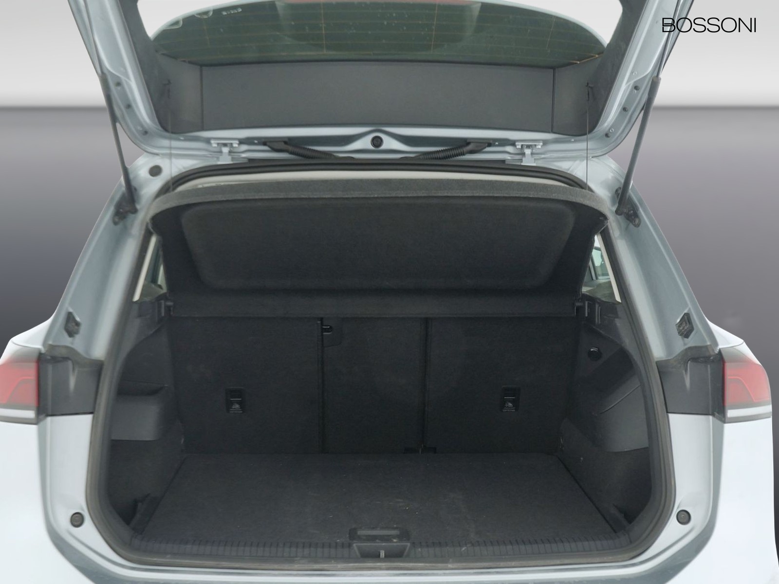 10 - Volkswagen Tiguan 2.0 tdi scr 150cv life dsg
