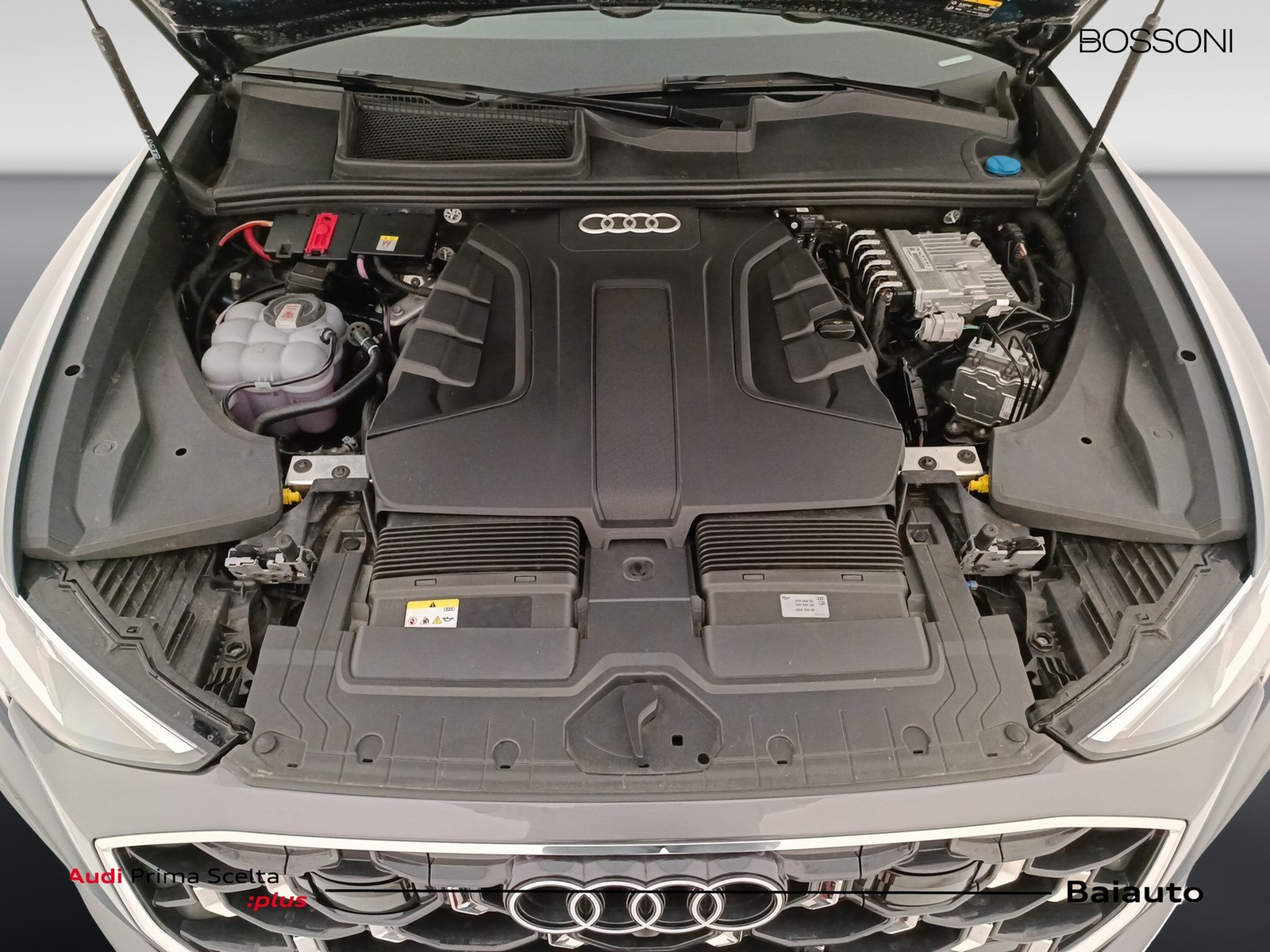33 - Audi Q8 3.0 v6 tdi mhev 286cv s line edition quattro