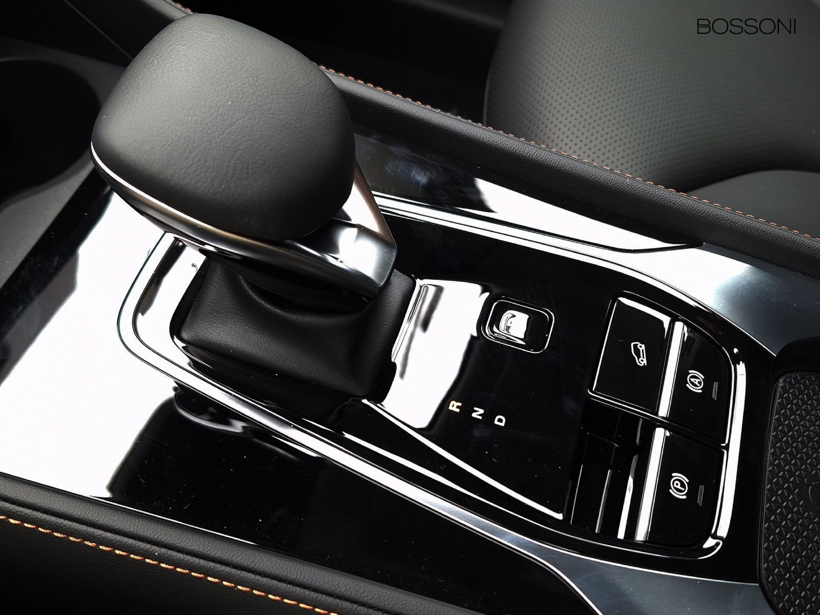 18 - Mg HS 1.5 hybrid+ luxury auto