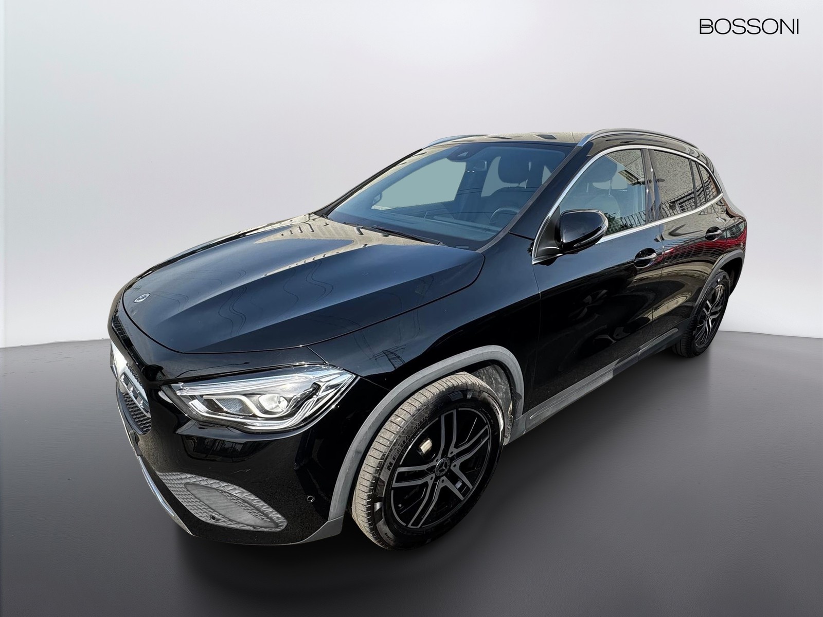 3 - Mercedes GLA 250 e plug in hybrid (e eq-power) sport plus 8g-dct