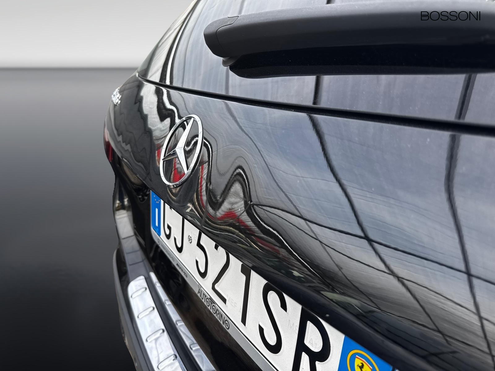 42 - Mercedes GLA 250 e plug in hybrid (e eq-power) sport plus 8g-dct